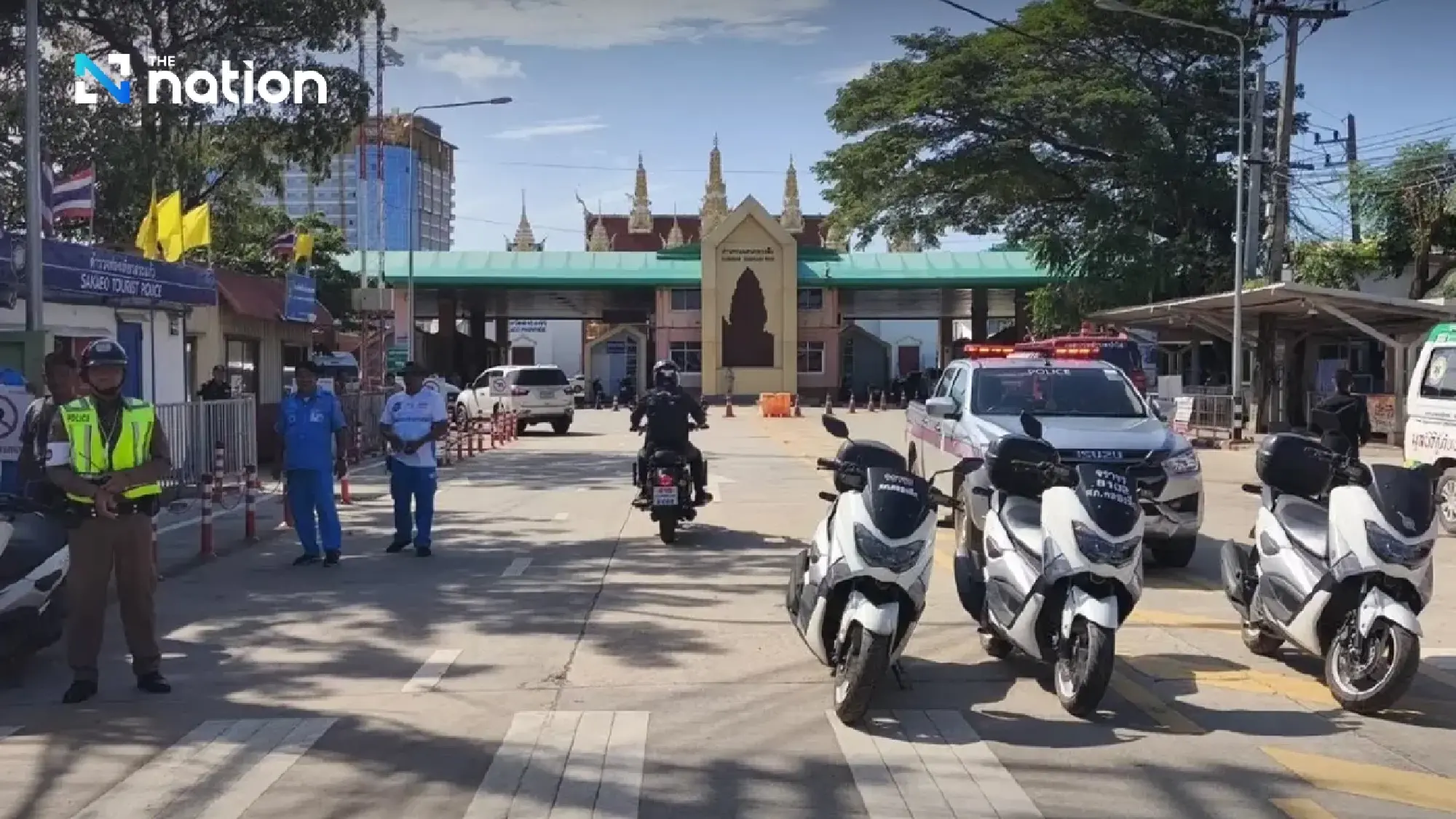 First Army Area allows 1,000 Cambodians to cross Ban Khlong Luek border daily under humanitarian measures