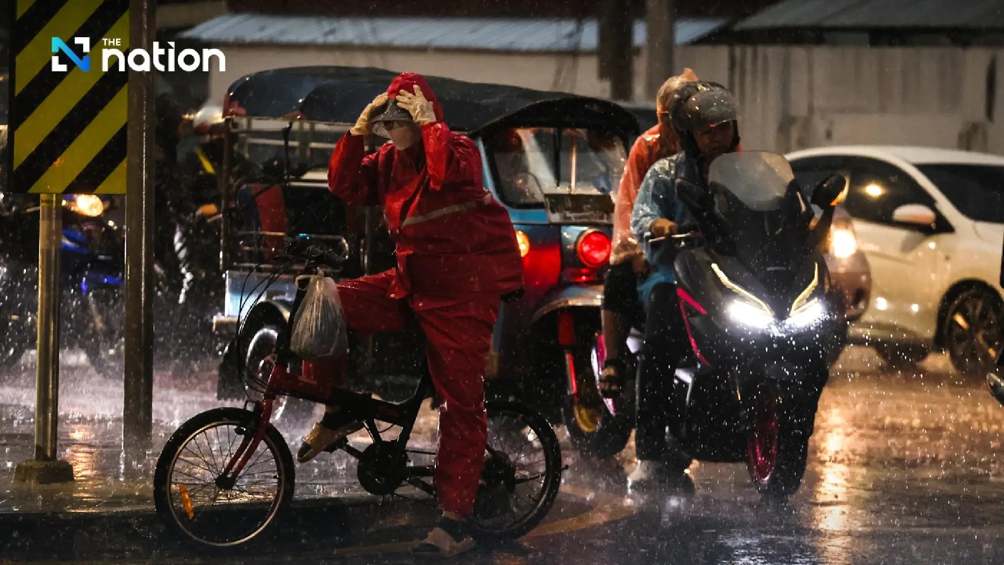TMD warns of heavy rain in 41 provinces, Bangkok faces 60% storm coverage