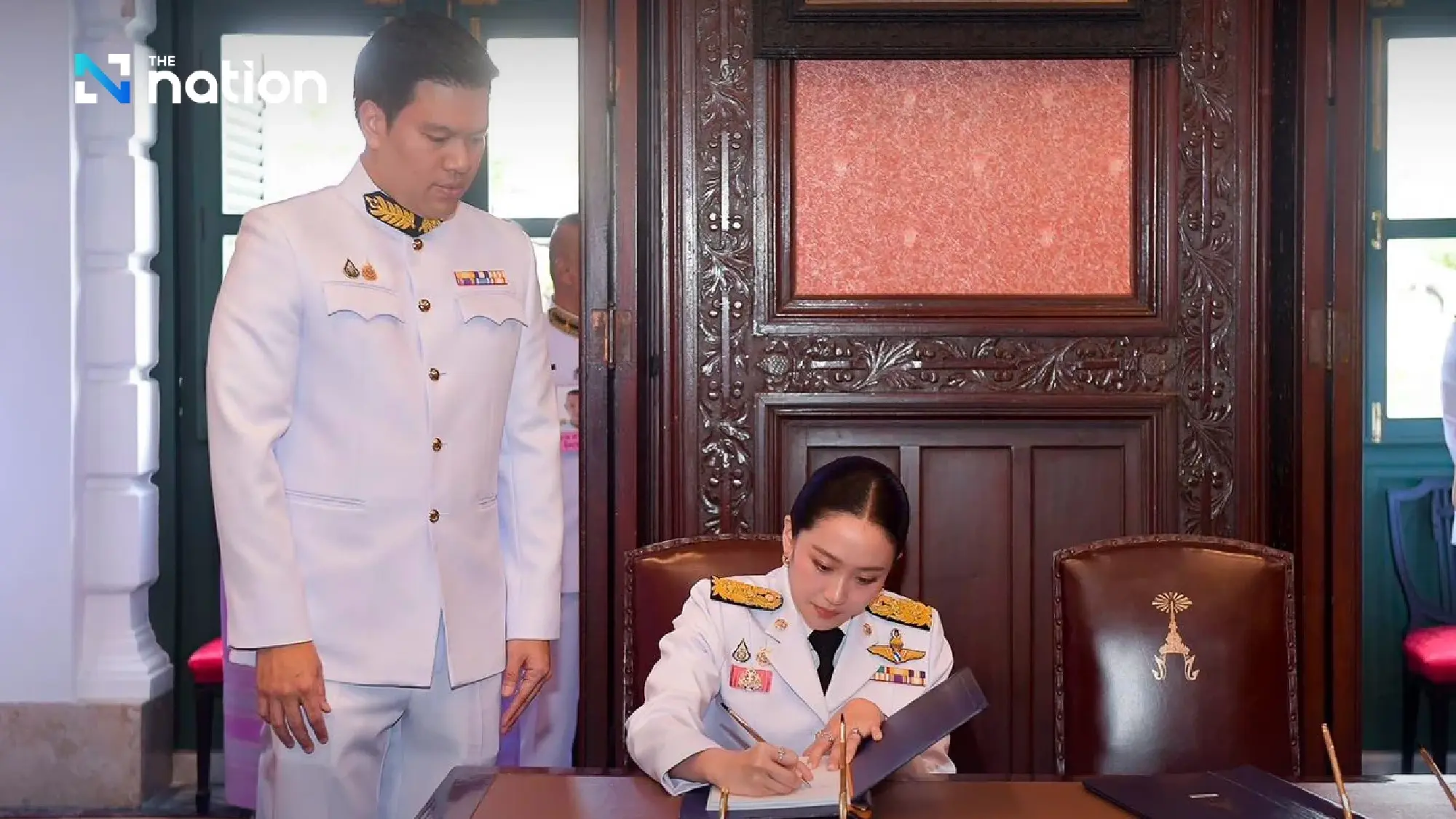 PM leads top officials in almsgiving on Her Majesty’s birthday