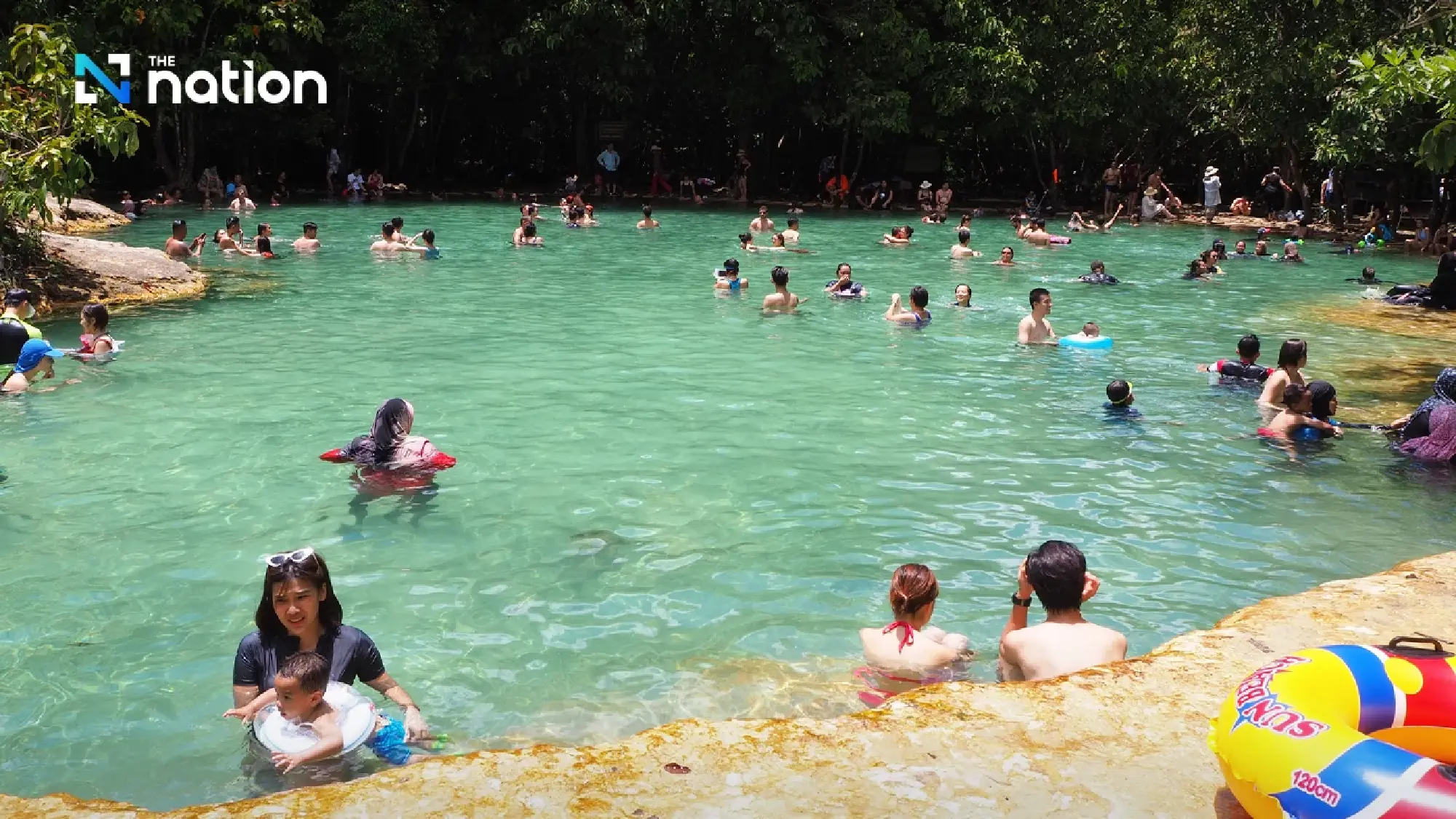 \"Half-Half Thai Travel\" Project: Government Clarifies Registration After Initial Chaos