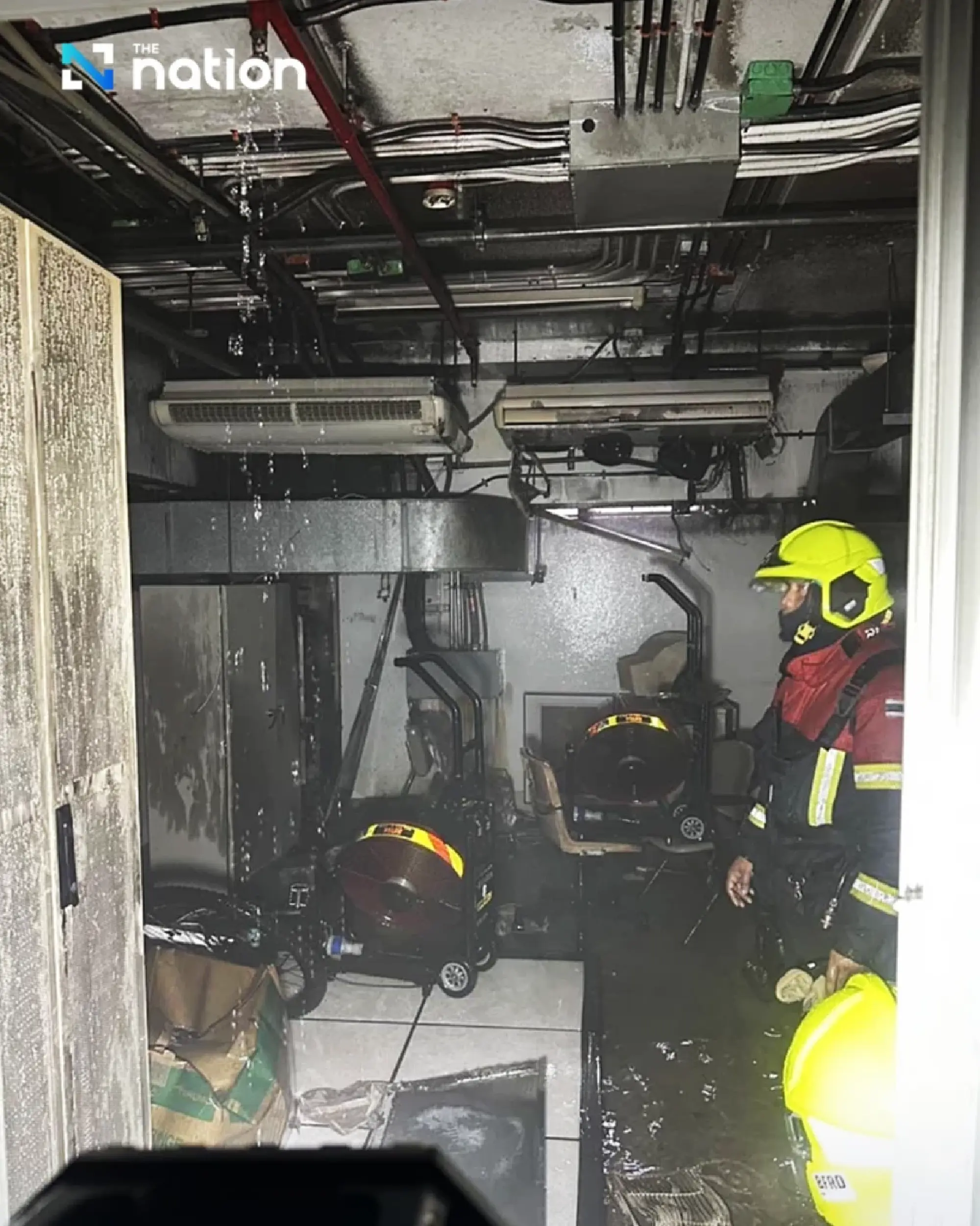 Fire hits staff residential building at Siriraj Hospital