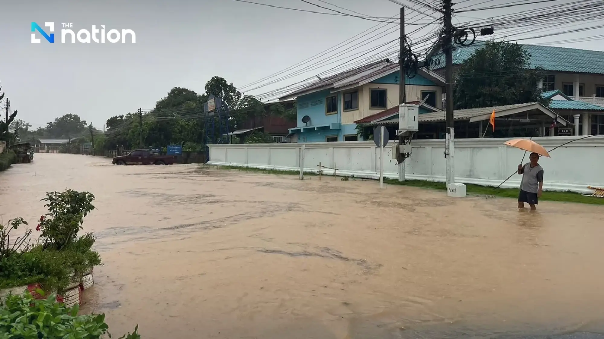 Flash floods hit Chiang Rai as heavy rain triggers mass evacuations and severe crop damage