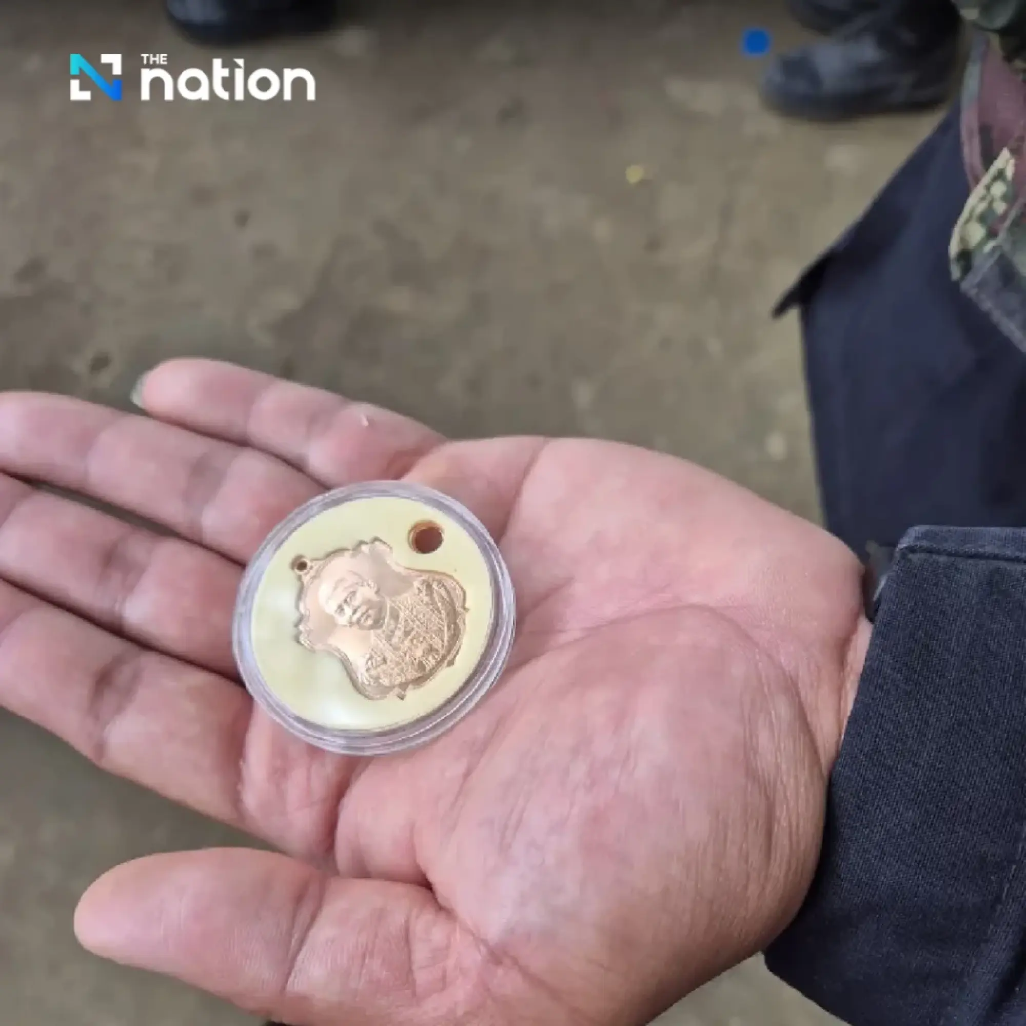 2nd Army chief delivers King, Princess’ gifts to troops guarding Ubon Ratchathani border