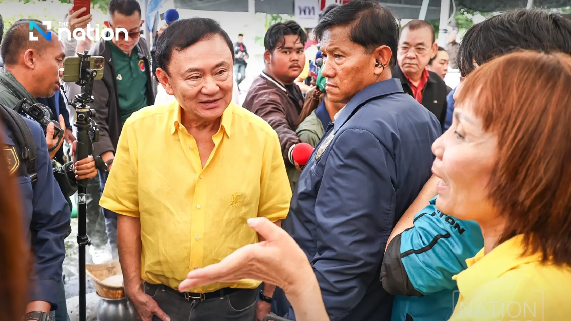 Thaksin comforts evacuees, says they can return home in a few days, slams Cambodia as \"master of lies\"