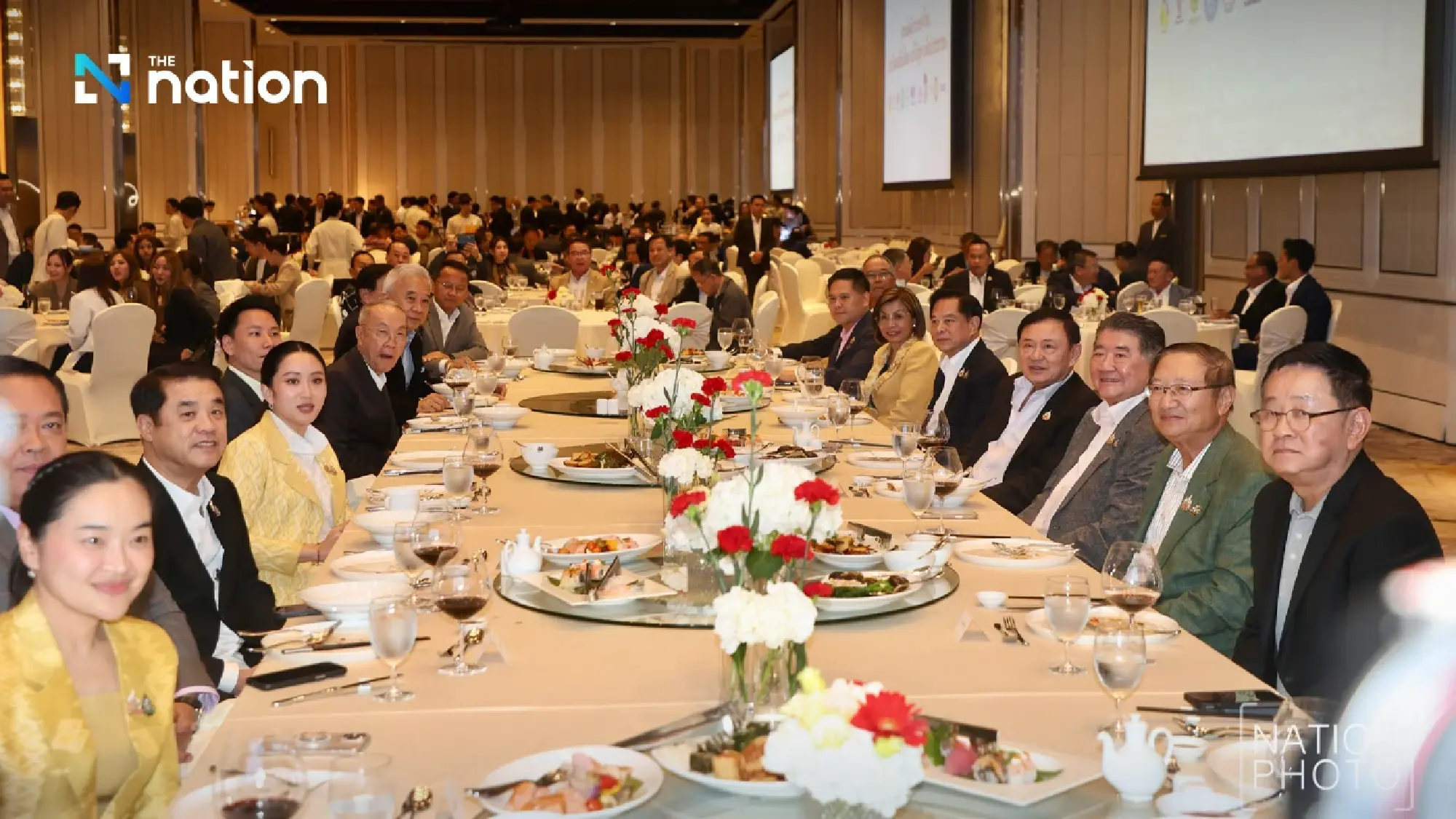 Thaksin urges coalition parties to maintain parliamentary quorum despite slim majority
