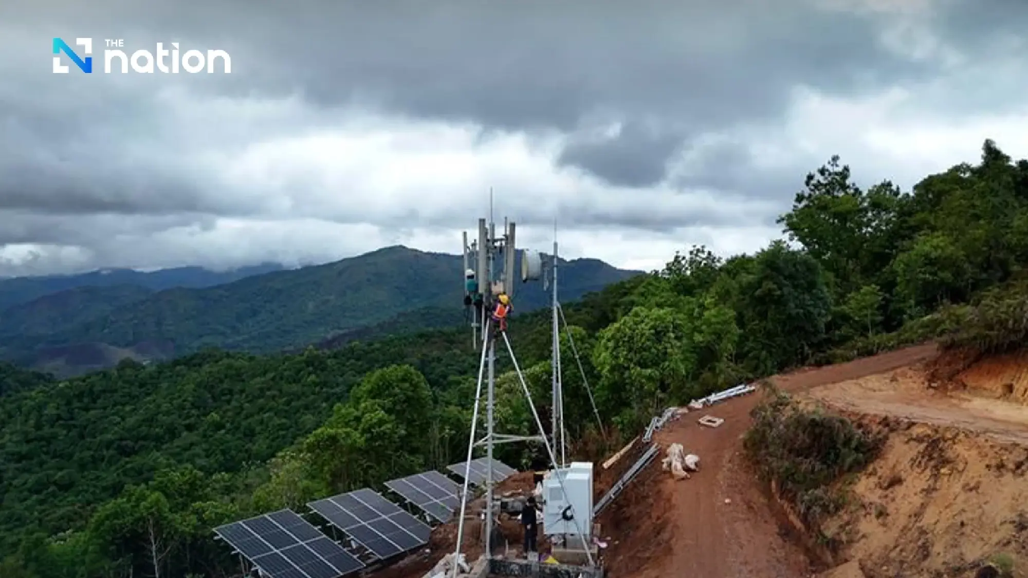 AIS, GULF, and Highland Research and Development Institute Unite for “Green Energy Green Network for Thais” at Thailand Research Symposium 2025