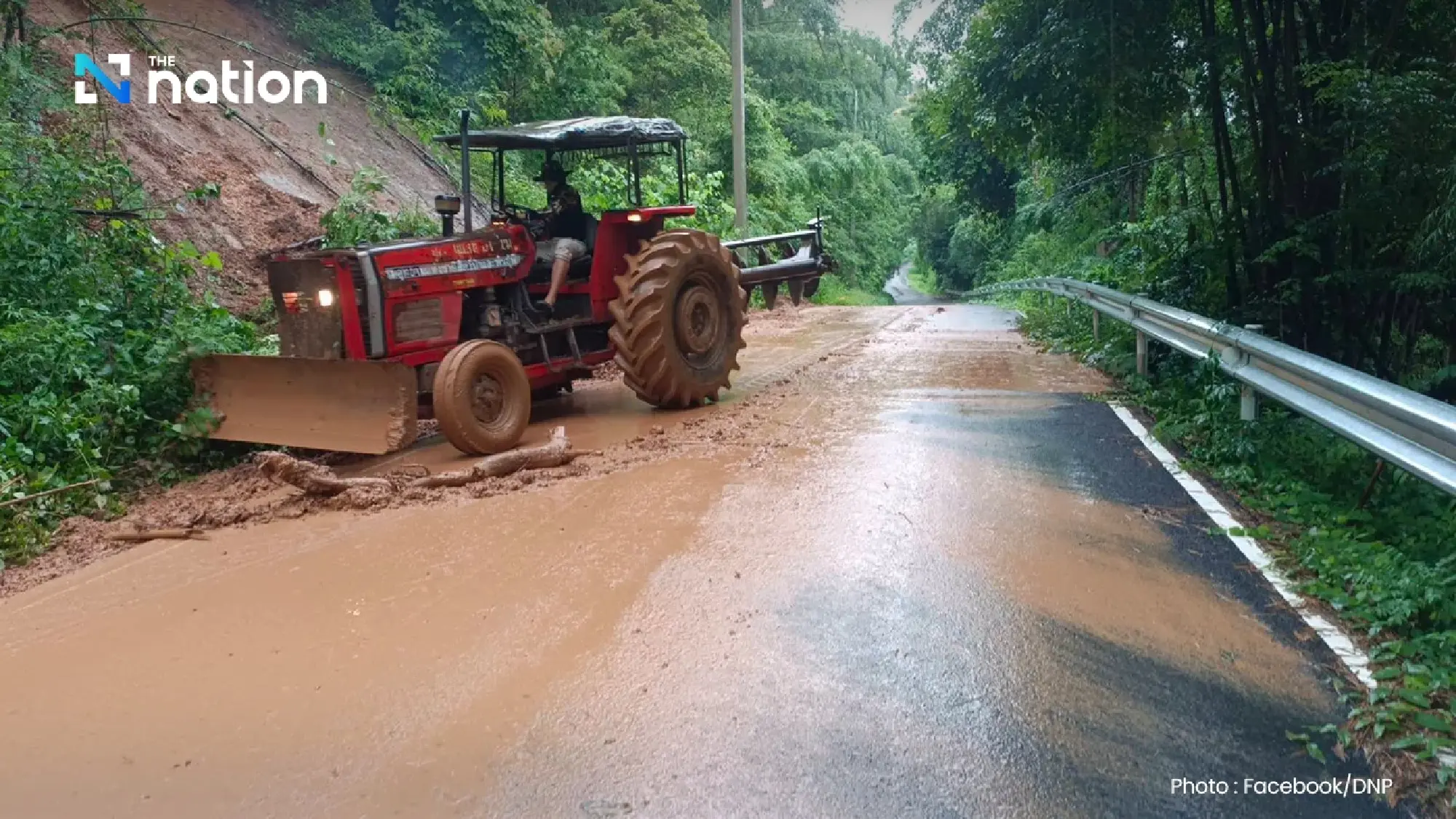 Residents urged to move belongings as Yom River hits crisis levels after Wipha rains
