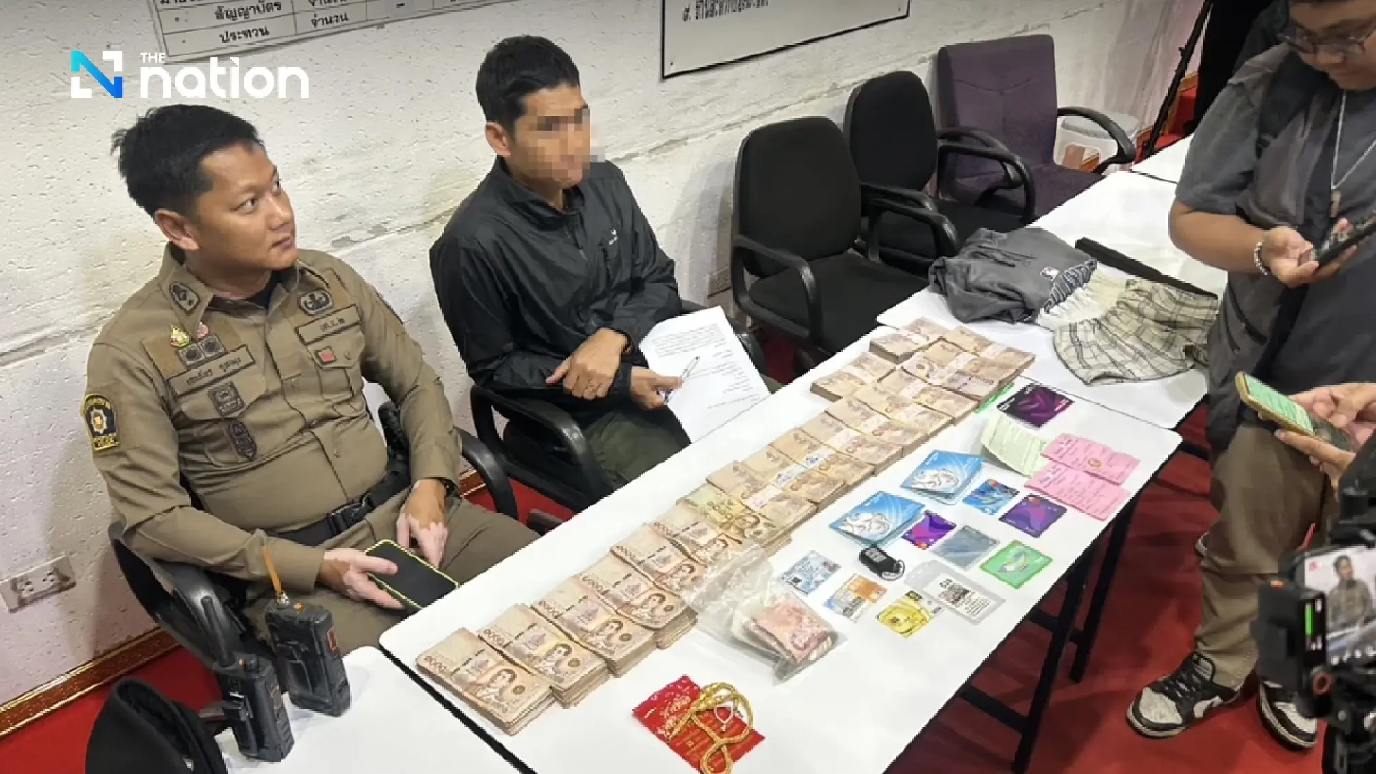 Two arrested in connection with 3.4 million baht mall robbery in Bangkok