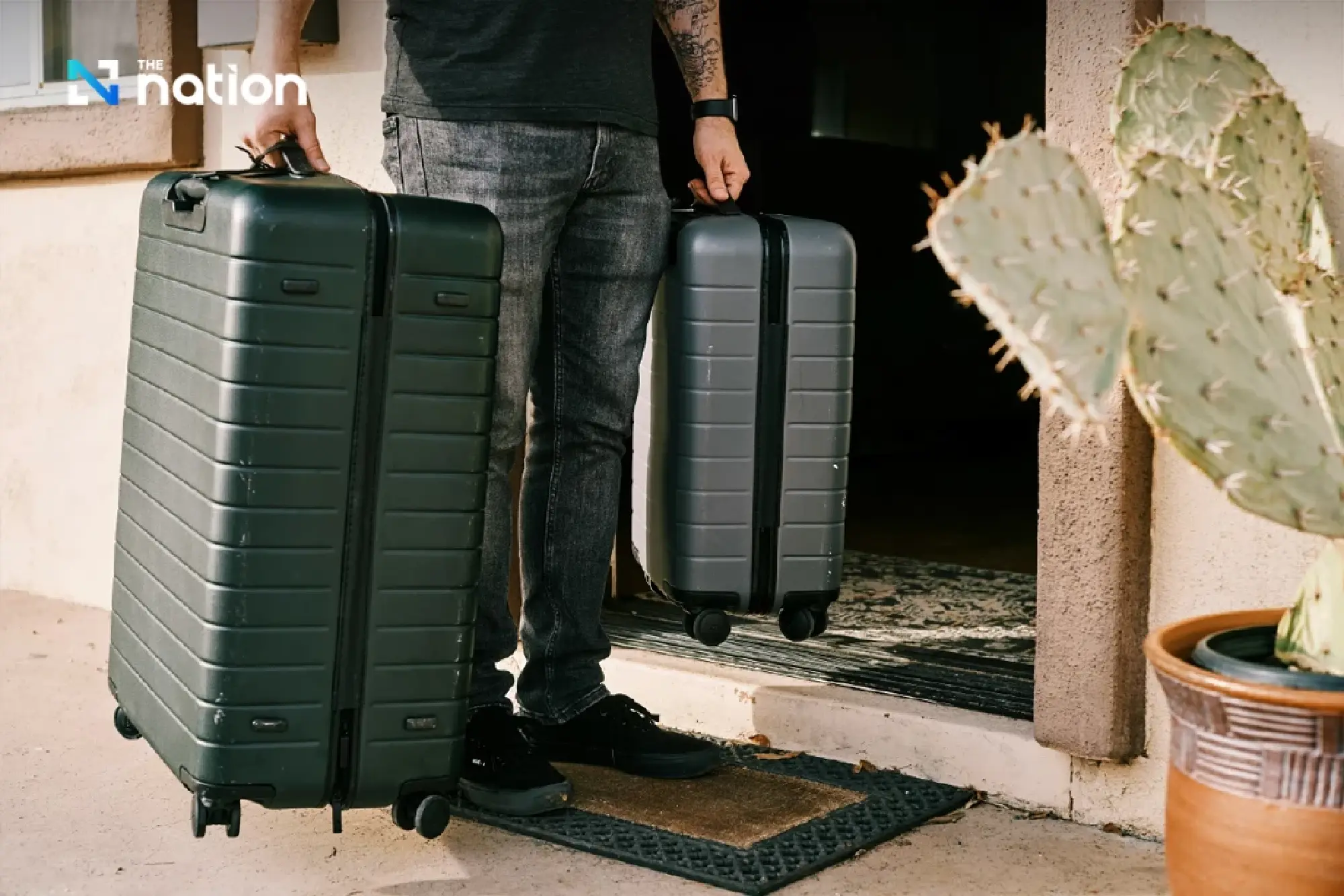 Naked Flying: The growing trend of travelling without luggage