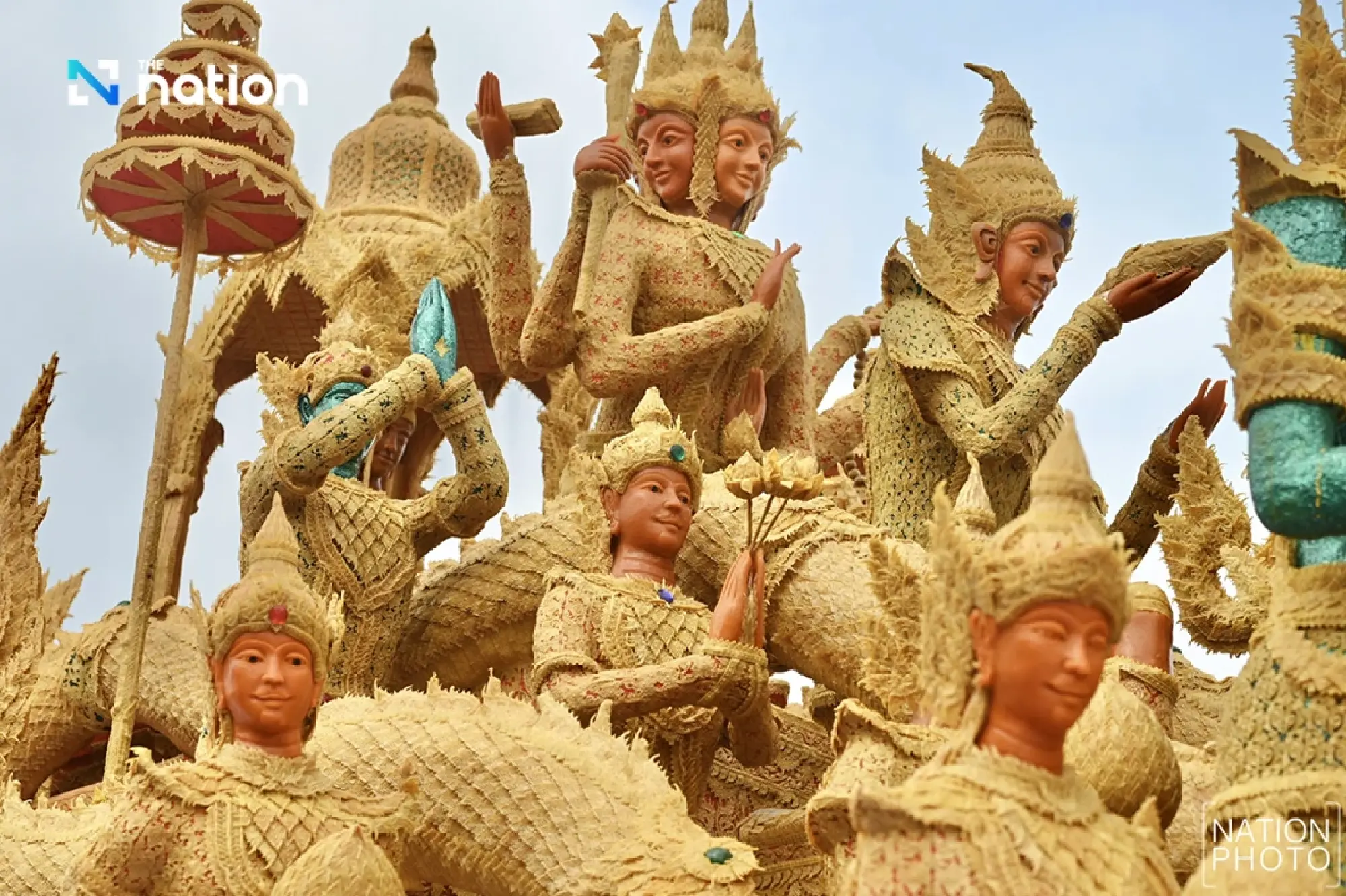 Ubon Ratchathani Candle Festival 2025 dazzles with glowing light and faith-filled parades