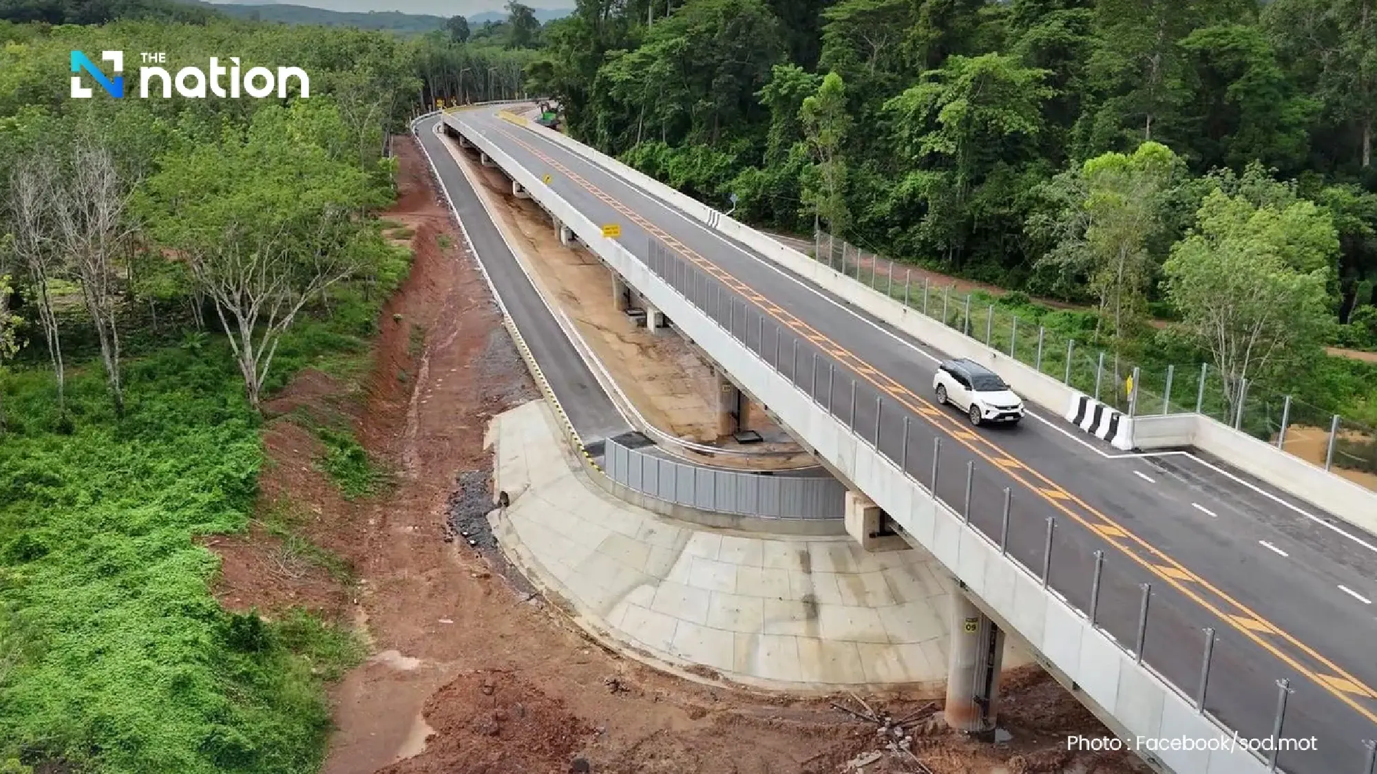 Two bridges aimed at saving wild elephants in Rayong and Chanthaburi opened to traffic