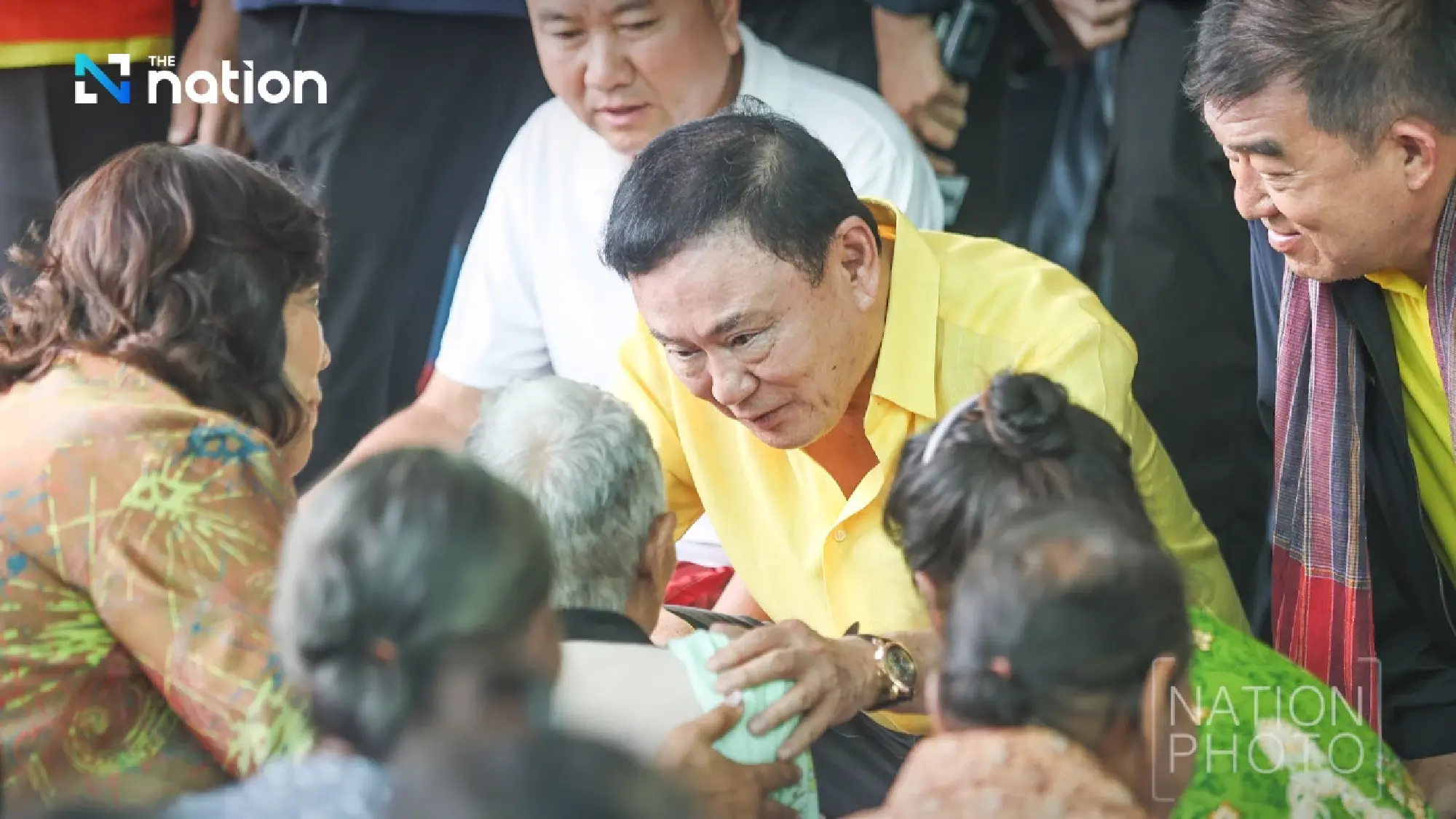 Thaksin comforts evacuees, says they can return home in a few days, slams Cambodia as \"master of lies\"