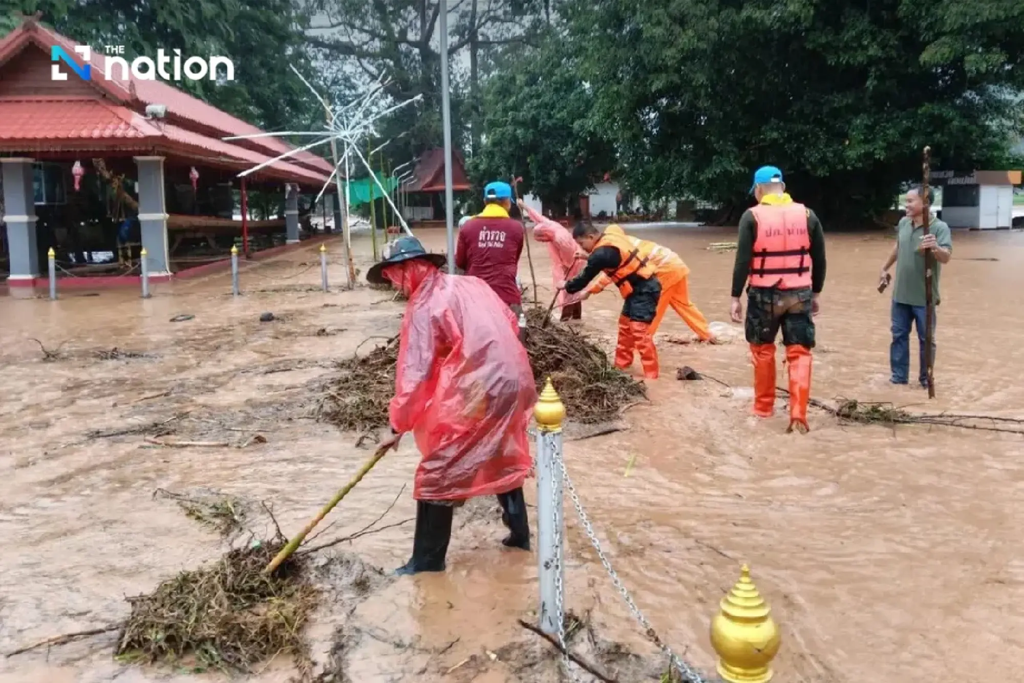 Thai Army assists Nan flood victims as flash floods hit Wiang Sa and Mae Charim