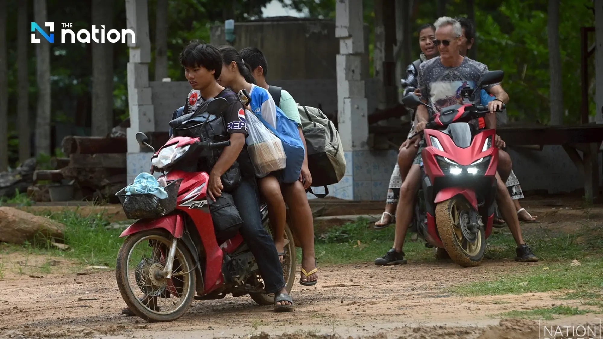 Four Cambodian-border provinces evacuate villagers