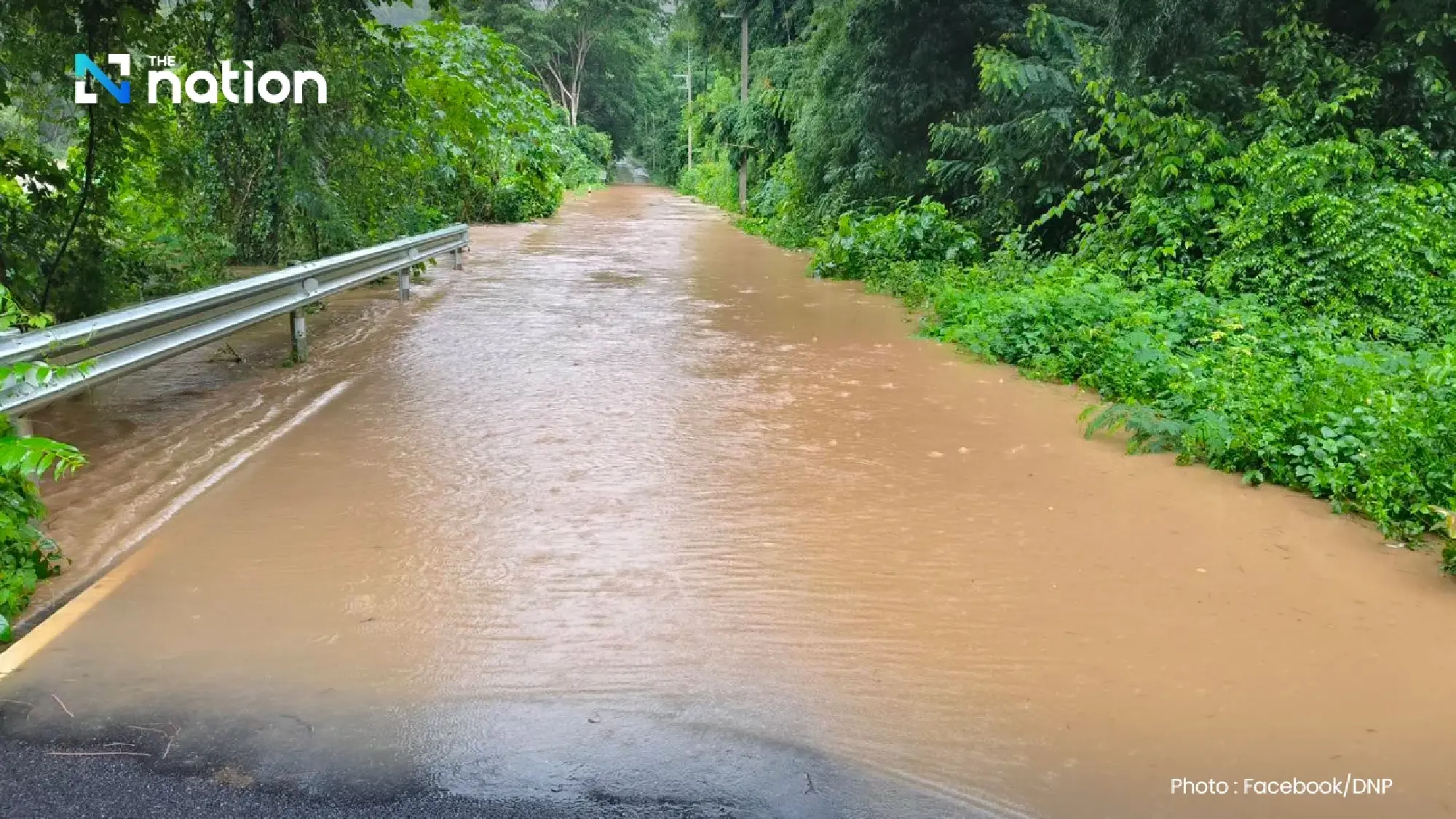 Residents urged to move belongings as Yom River hits crisis levels after Wipha rains