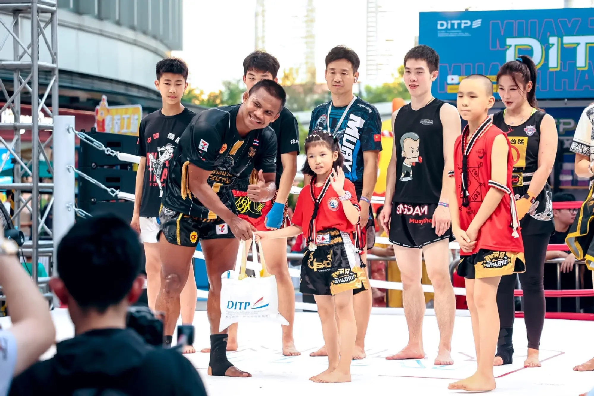 Thai roadshow impresses Guangzhou audiences