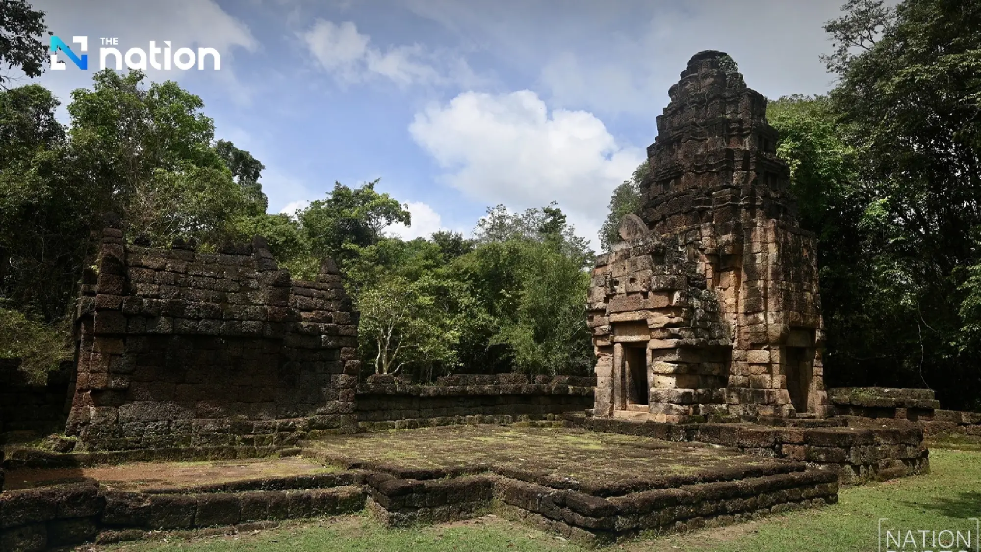 2nd Army Commander orders border closure between Thailand and Cambodia in response to landmine incidents