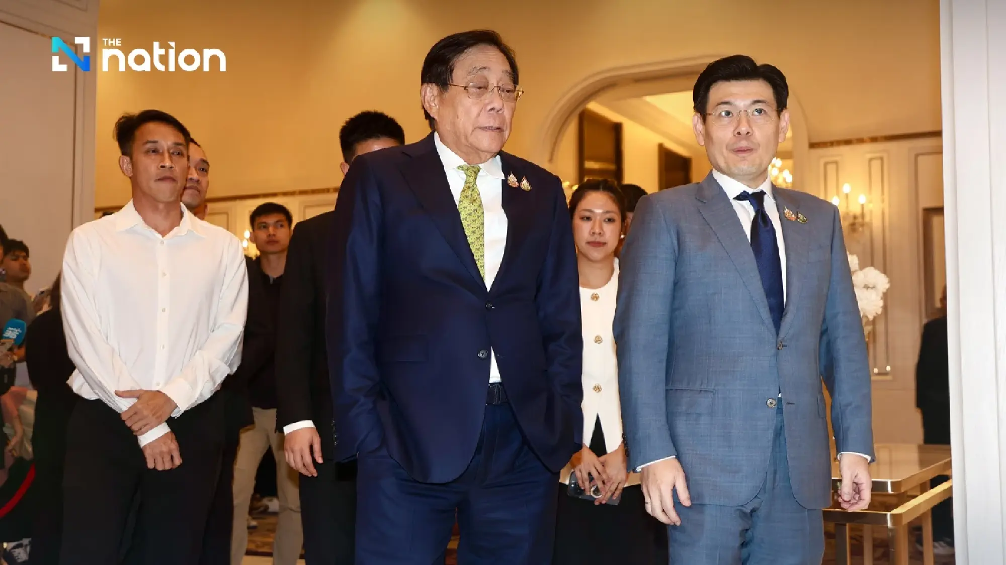 Thaksin urges coalition parties to maintain parliamentary quorum despite slim majority