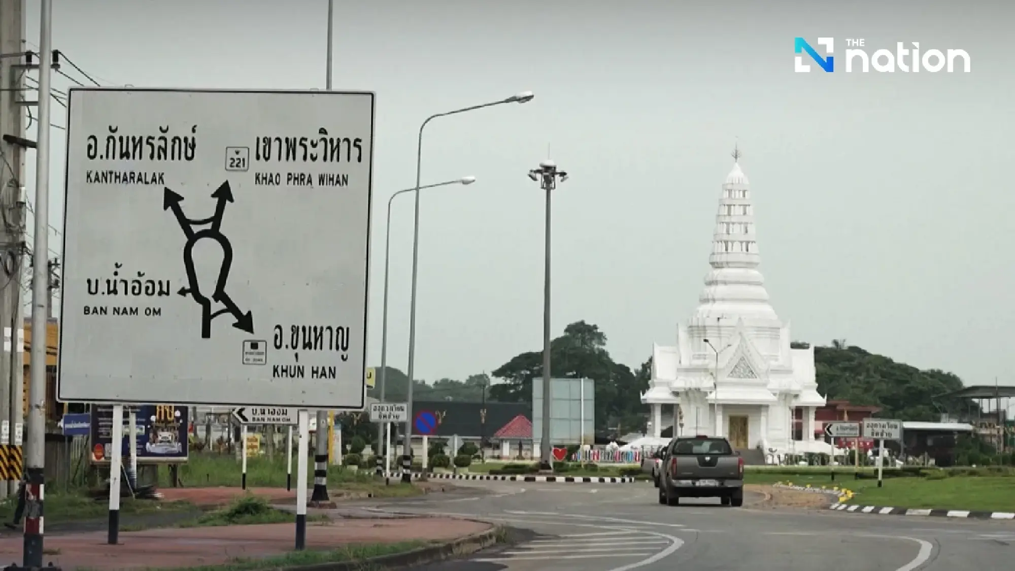 Border Clashes Escalate: Thai Town Becomes Ghost Town Amidst Fierce Fighting