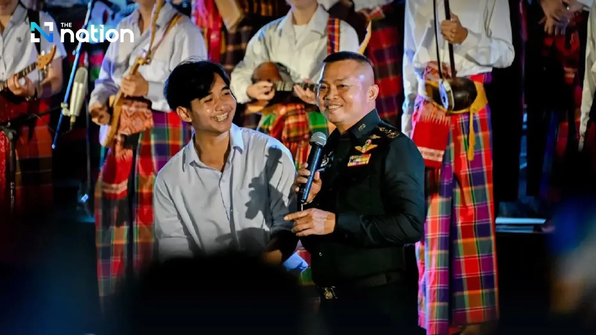 "General Monkan" phenomenon weakens 'Red' support, edges out 'Orange'