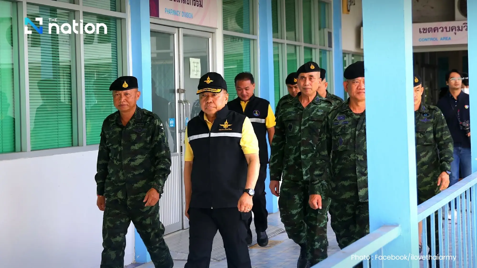 Gen Nattapon visits injured soldiers, urges Cambodia to clear old landmines, warns against violating MOU