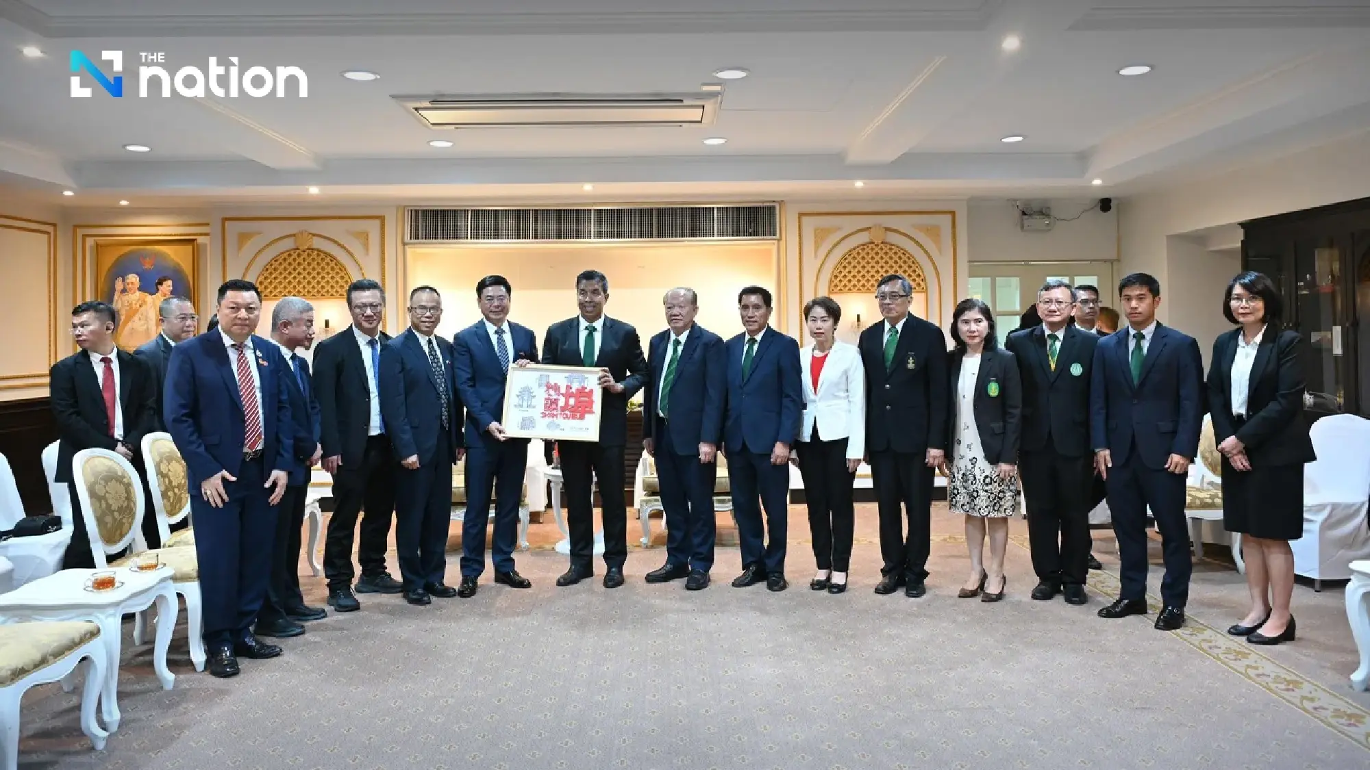 Bangkok Governor welcomes mayor and delegation from Shantou, China