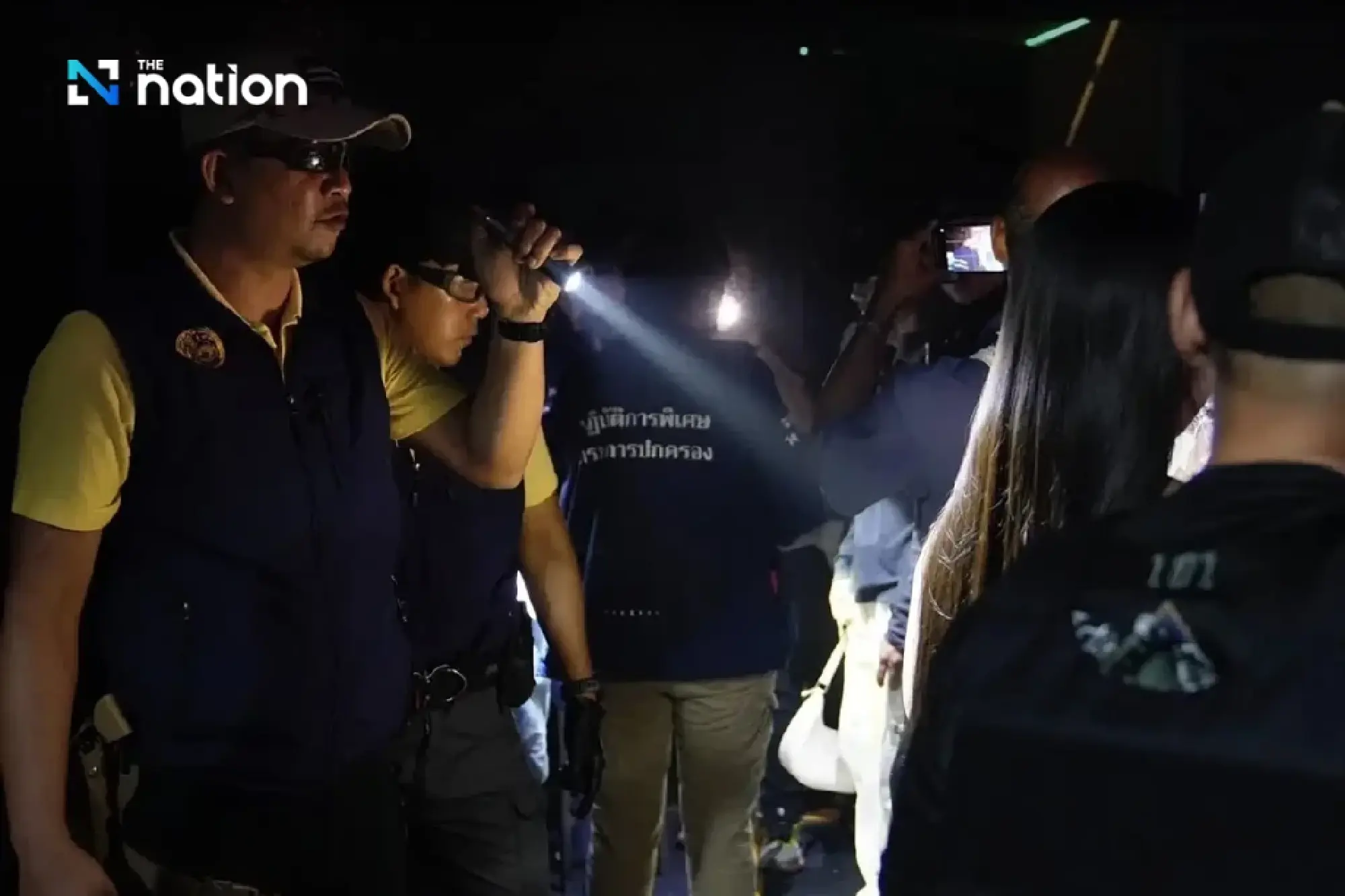 Authorities raid Pathum Thani pub, 173 test positive for drugs