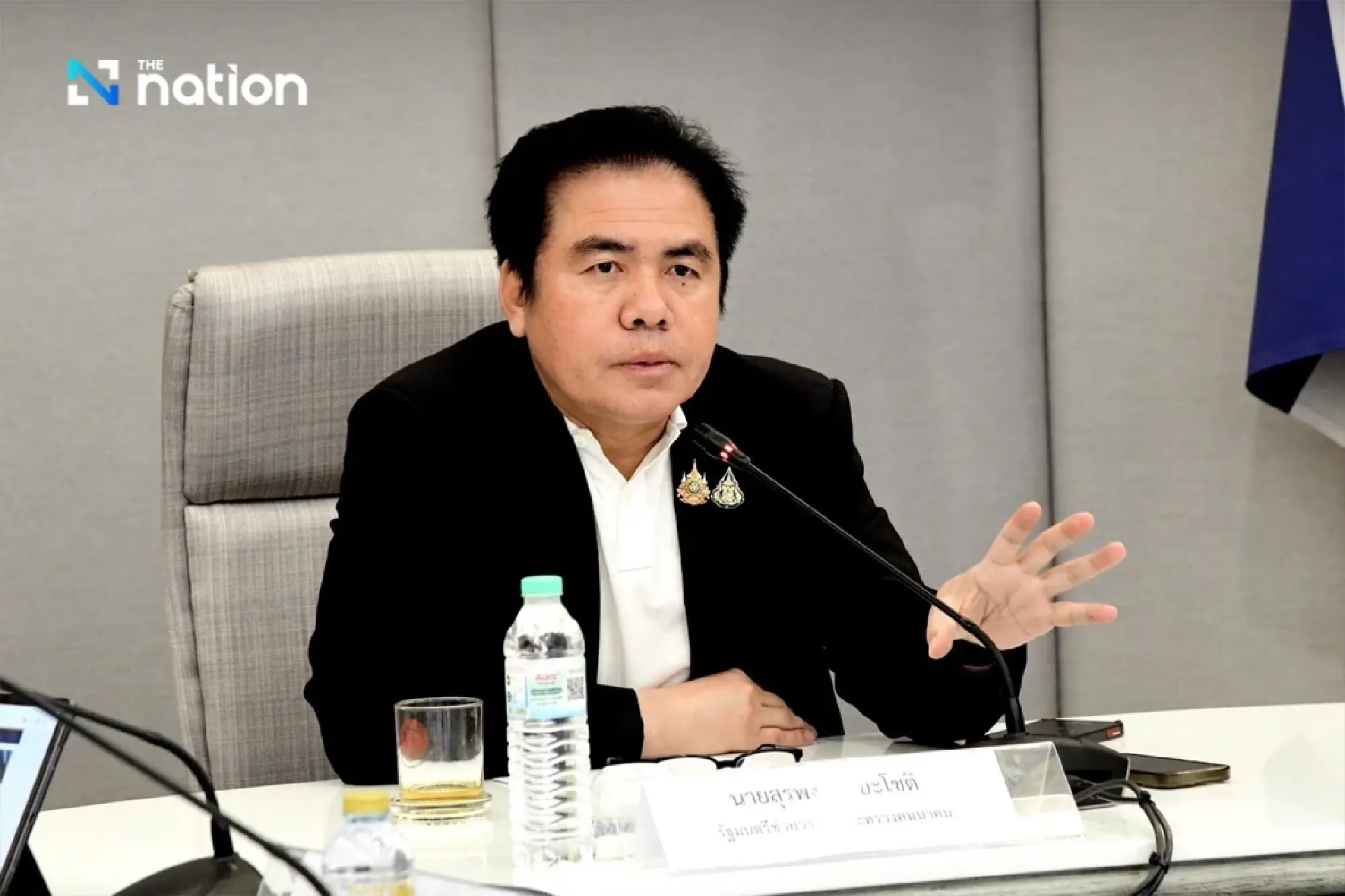 Transport Ministry orders electric train operators to increase train frequency under 20-baht fare policy