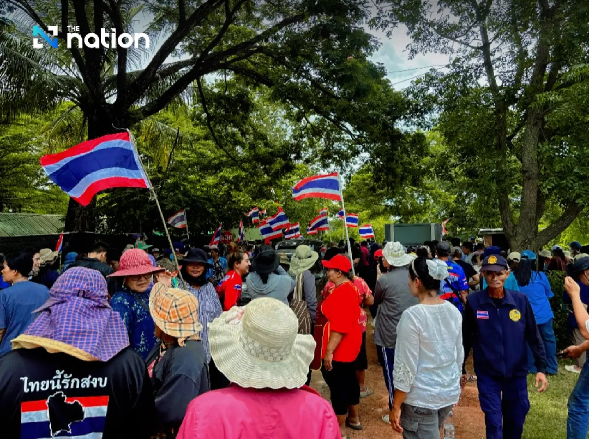 Villagers and nationalist groups rally at Sa Kaeo border to defend Thai territory
