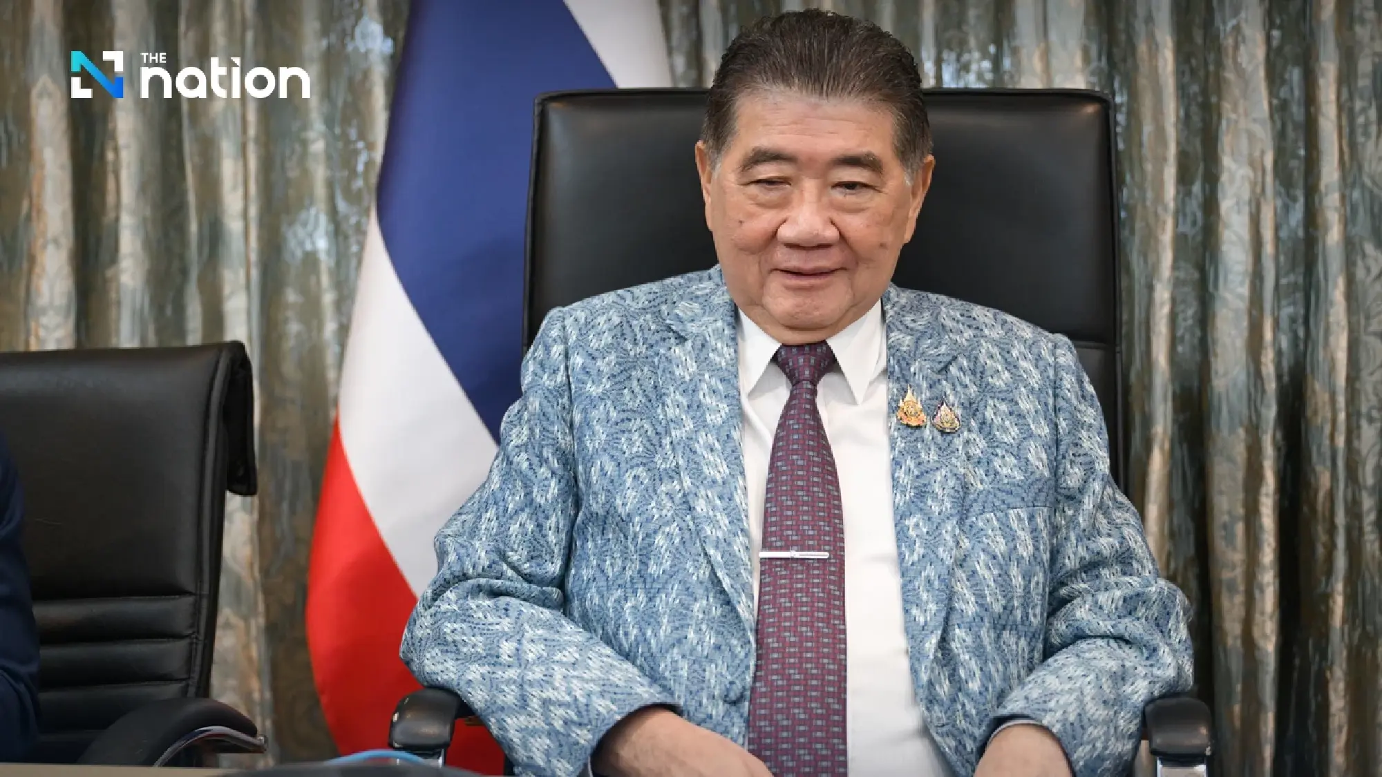 Phumtham and Anwar discuss border situation and IOT