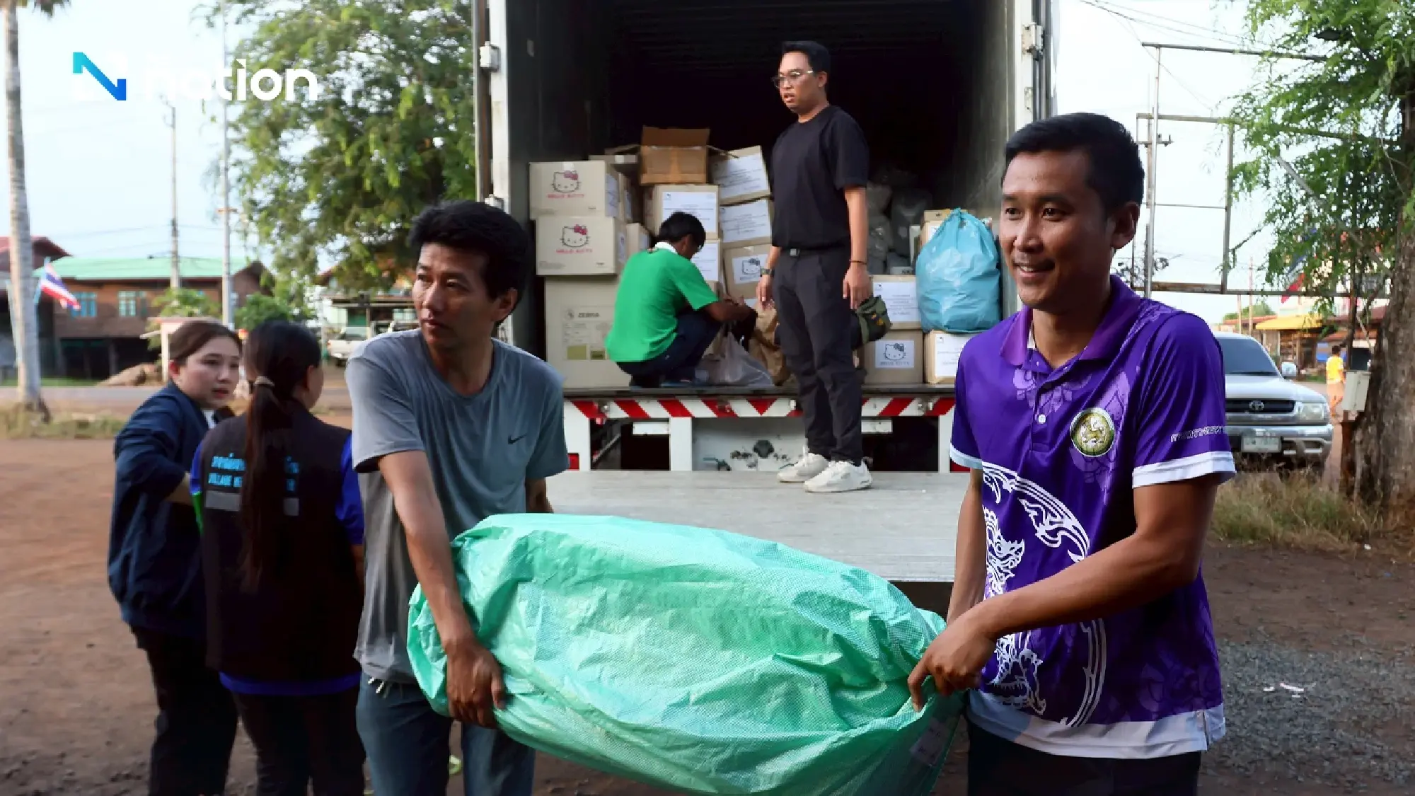 Nation Group delivers relief to evacuees near Si Sa Ket border