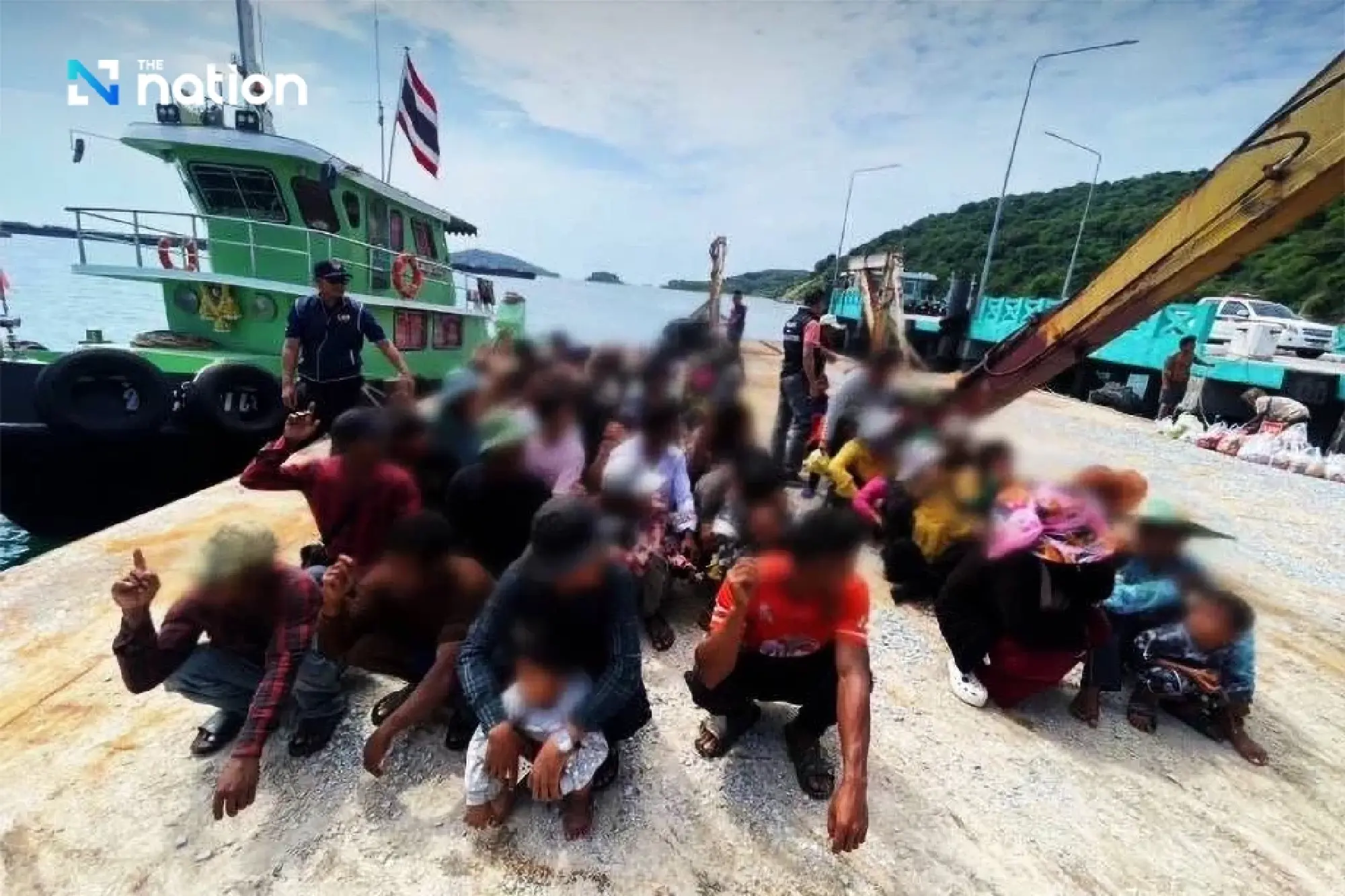 Public Health Ministry to revoke 300,000 illegal health certificates for migrant workers