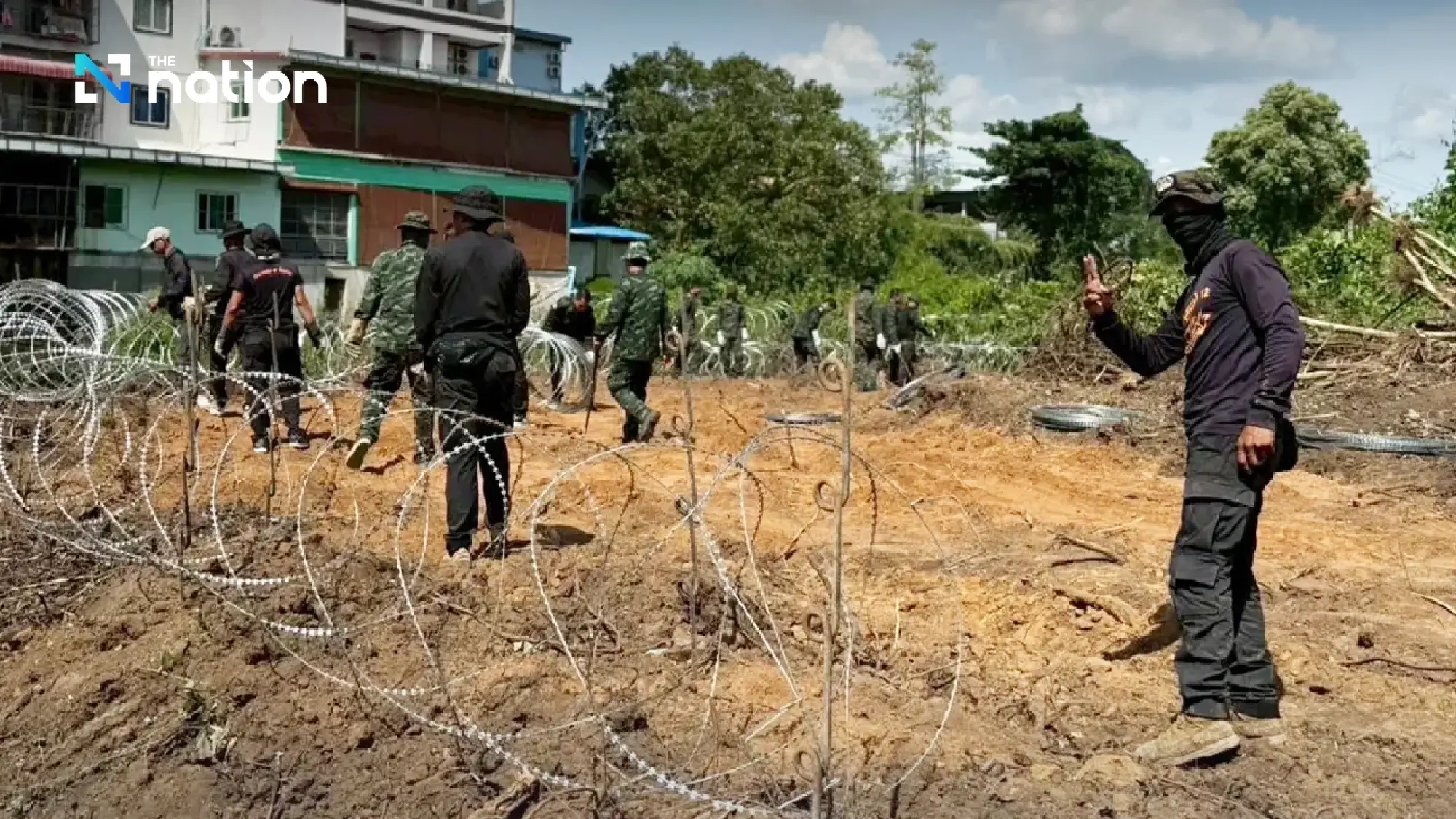 Thai Military Deploys Razor Wire to Seal Cambodian Border