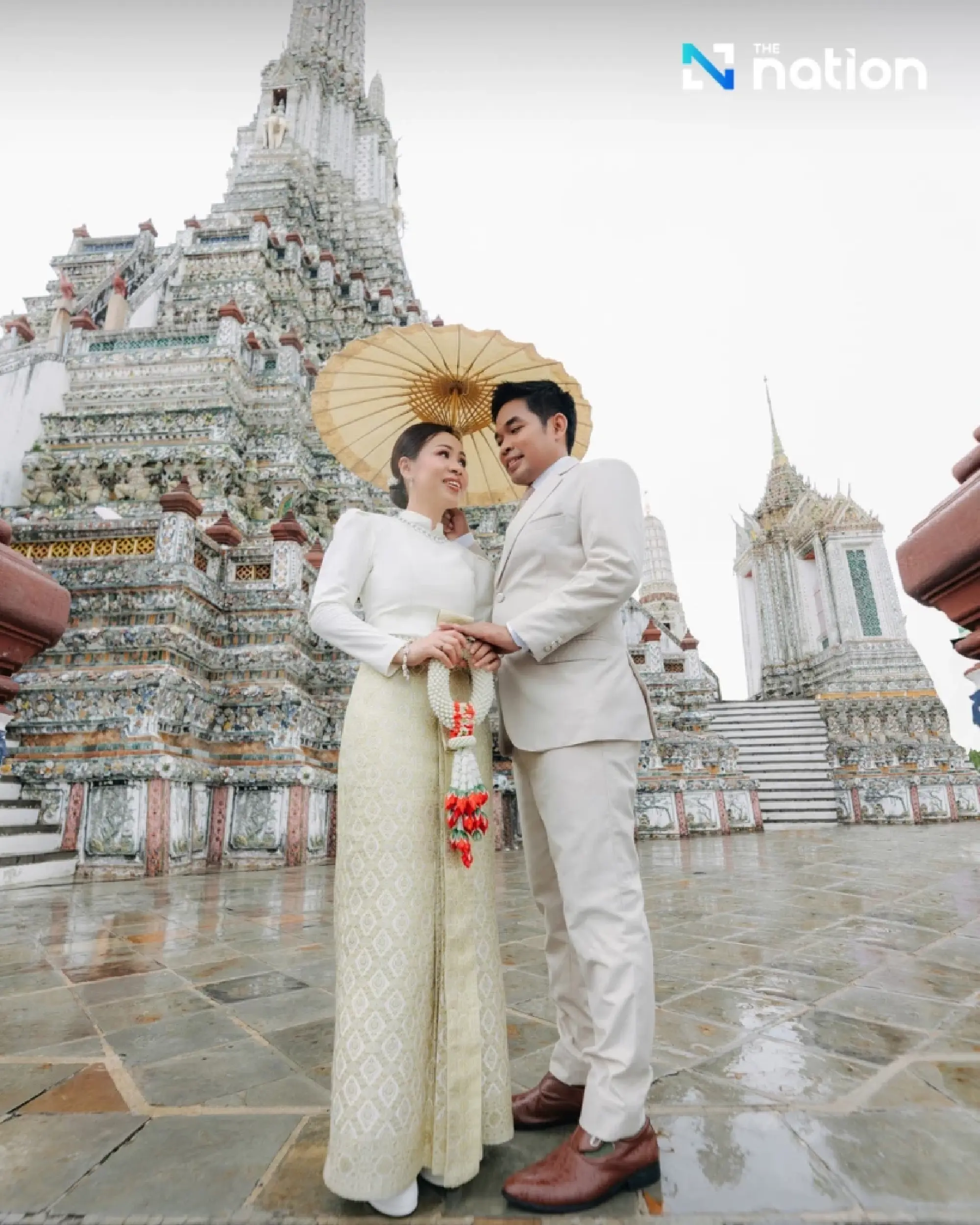 Temple weddings: meaningful & magical in Bangkok