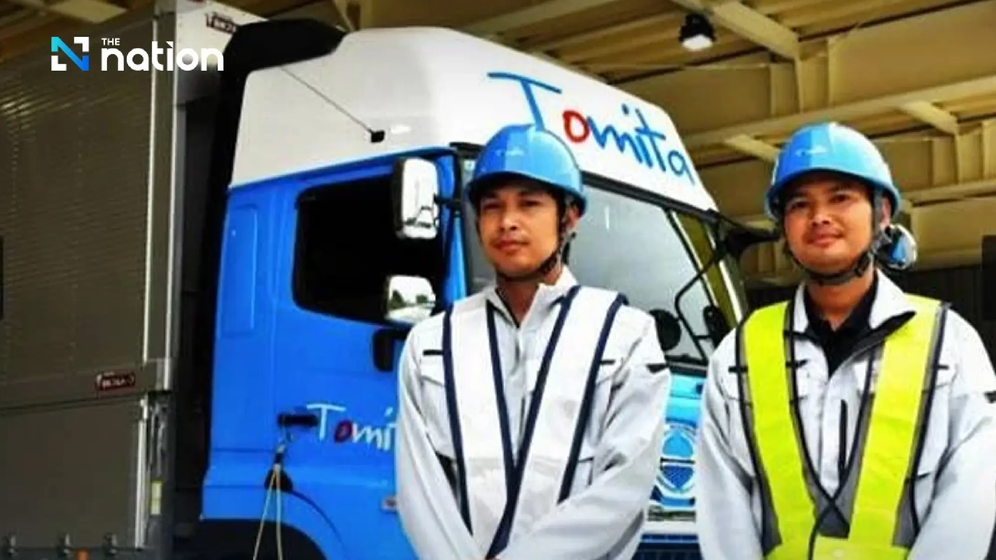 Two Thai men join Japan\'s logistics industry amid labour shortage