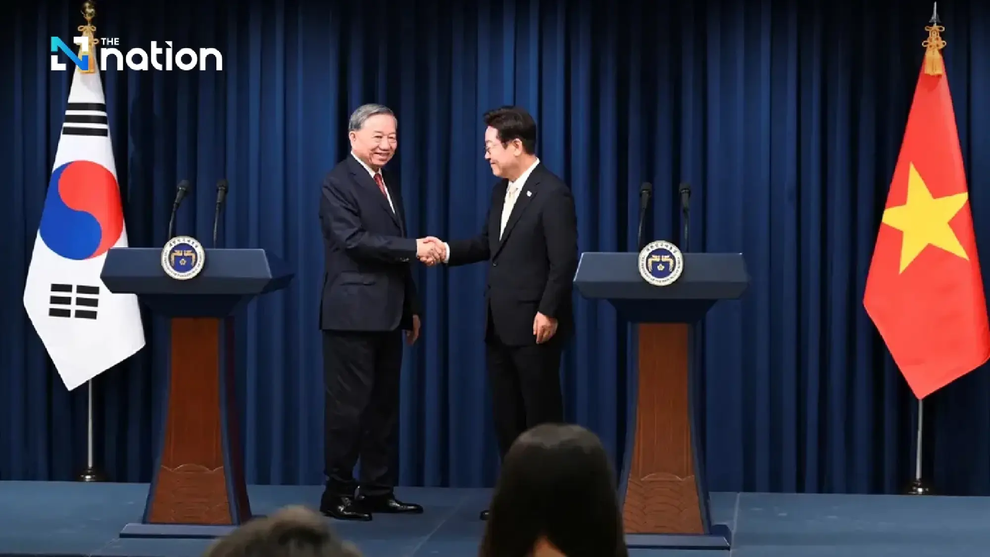 South Korea, Vietnam leaders pledge closer ties as US tariffs shake up trade
