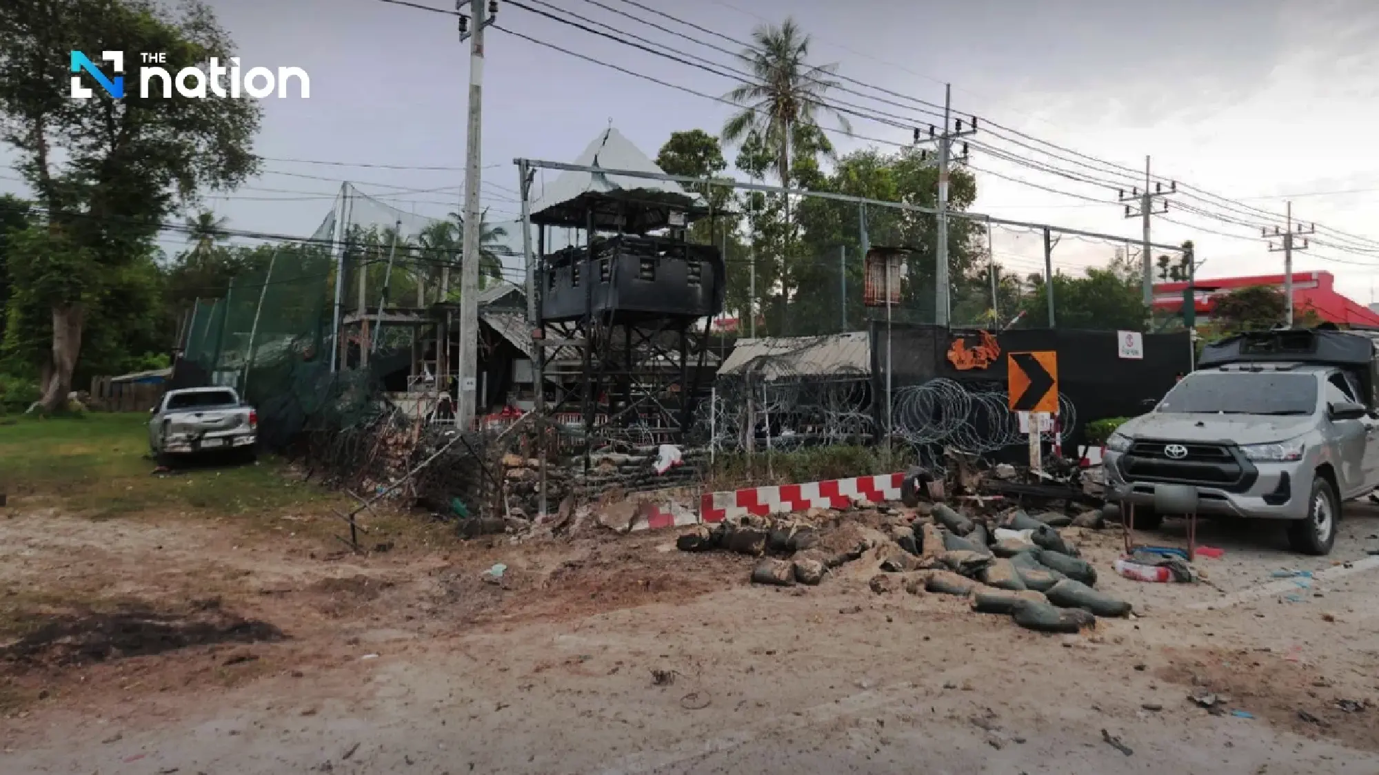 Southern army chief orders manhunt for Narathiwat car bomb attackers