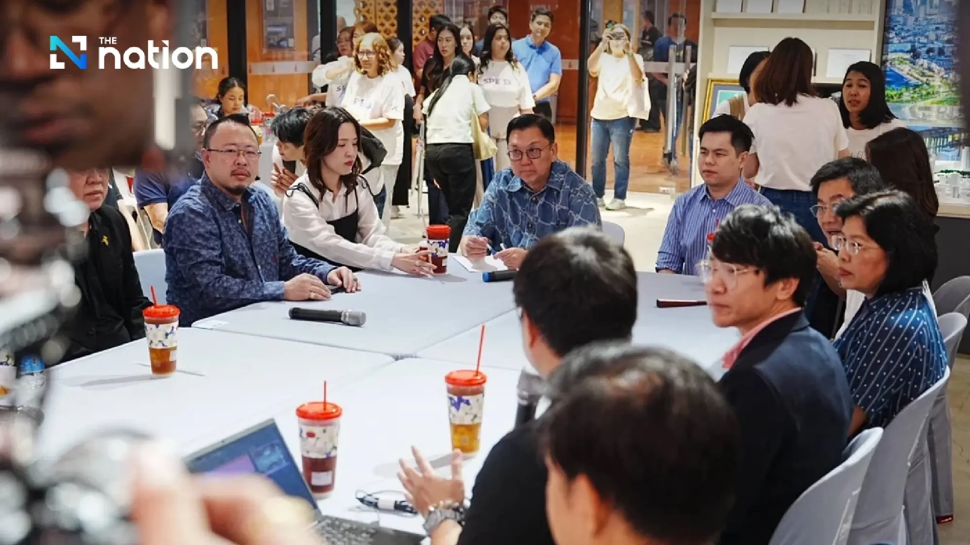 Commerce Minister pushes Banthat Thong as global street food landmark with urgent 4-point plan