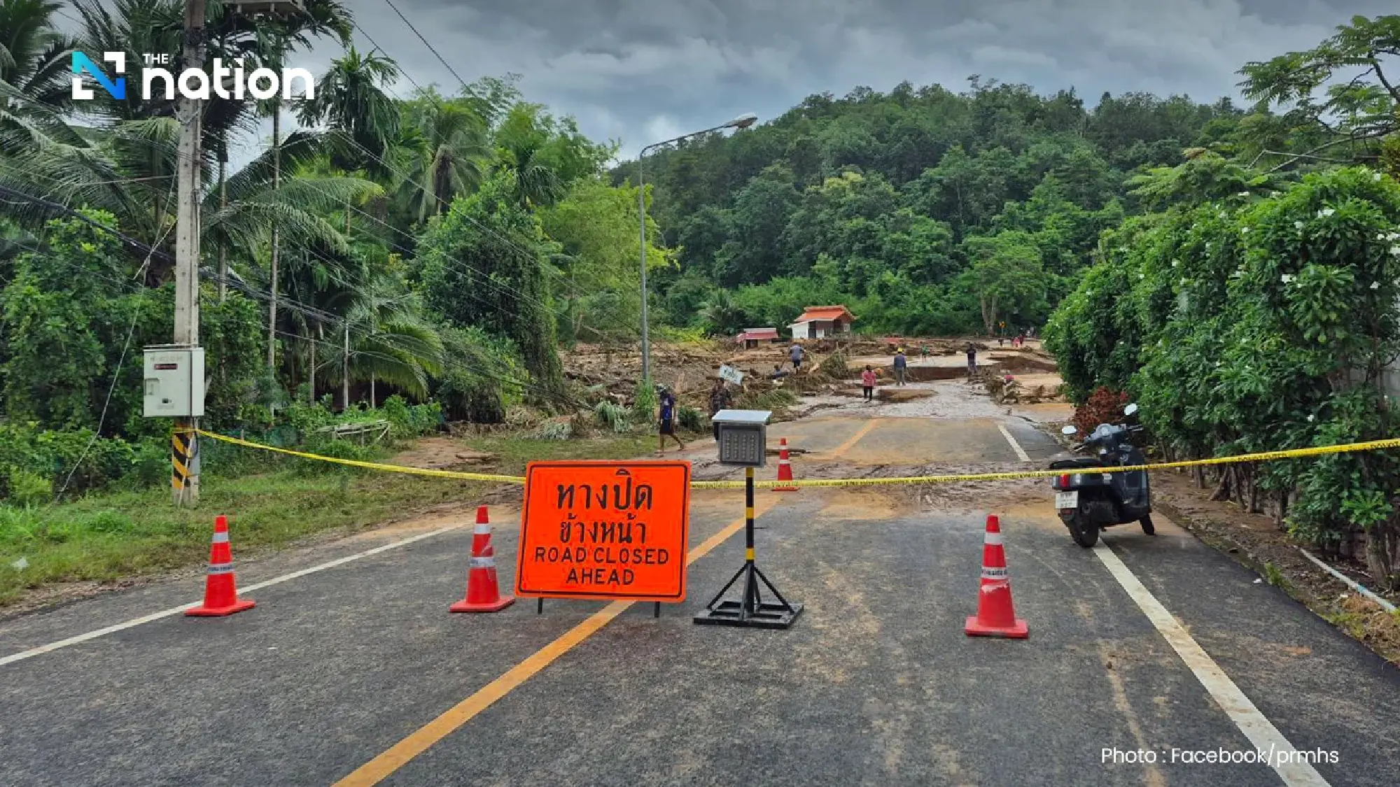 Mae Hong Son highway collapsed by run-offs following heavy downpours
