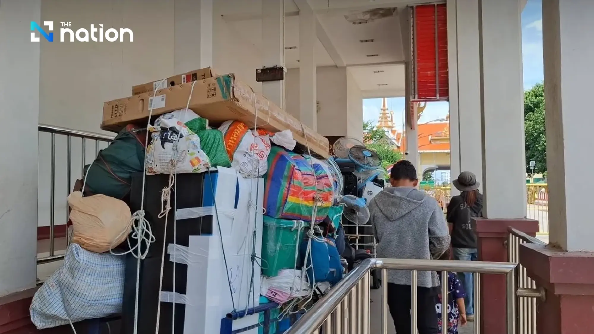 Cambodia deports 27 Thais involved in call centre scam, 4 with arrest warrants