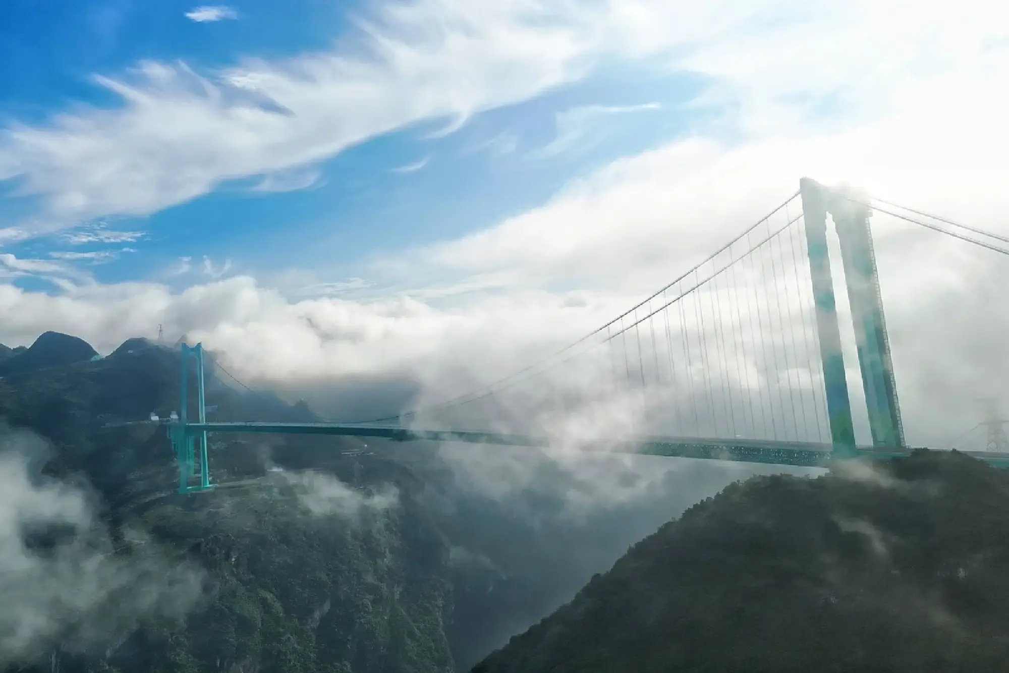 World's tallest bridge opens to traffic in Guizhou