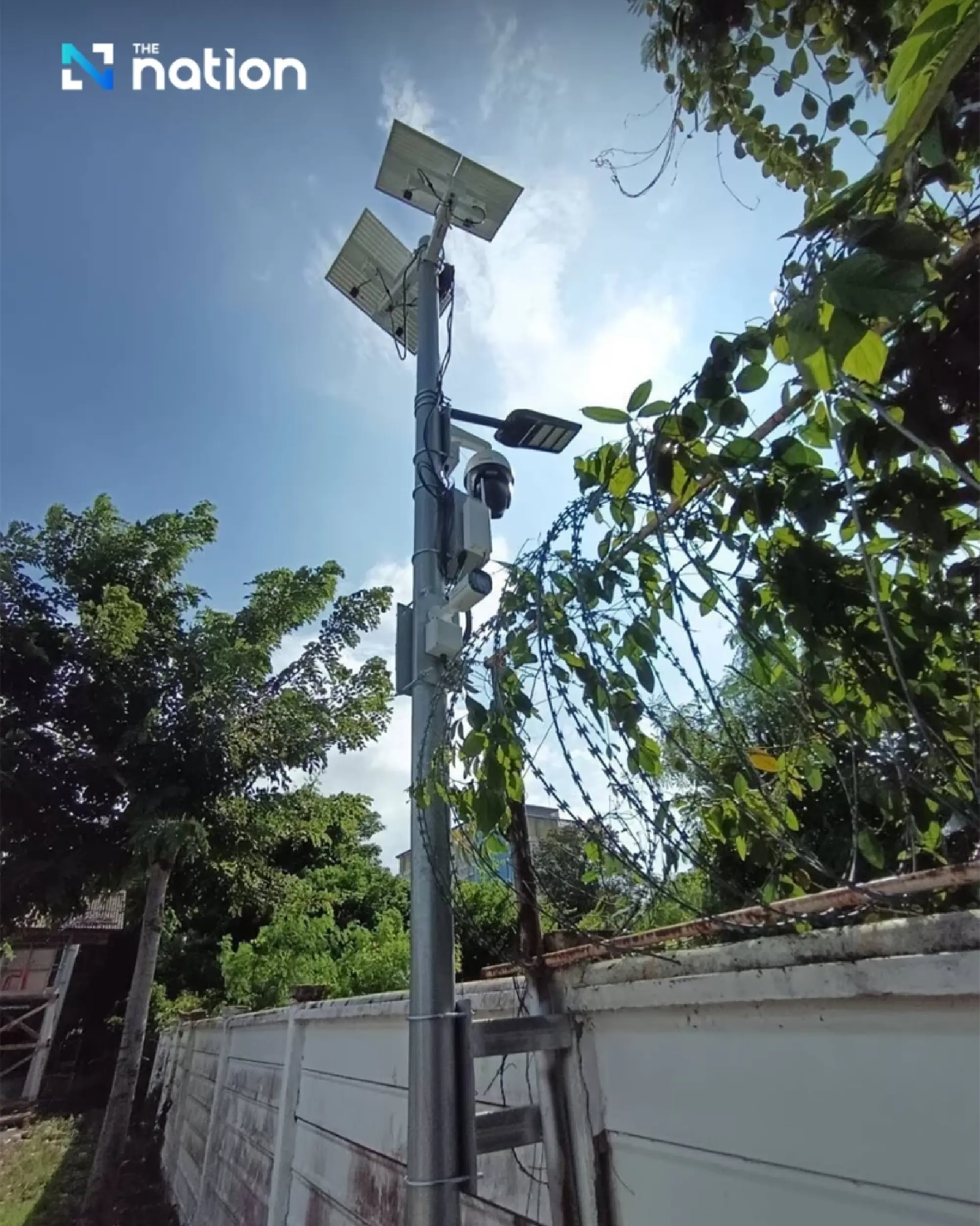 Thai army installs first electronic border fence at Khlong Luek checkpoint, Sa Kaeo