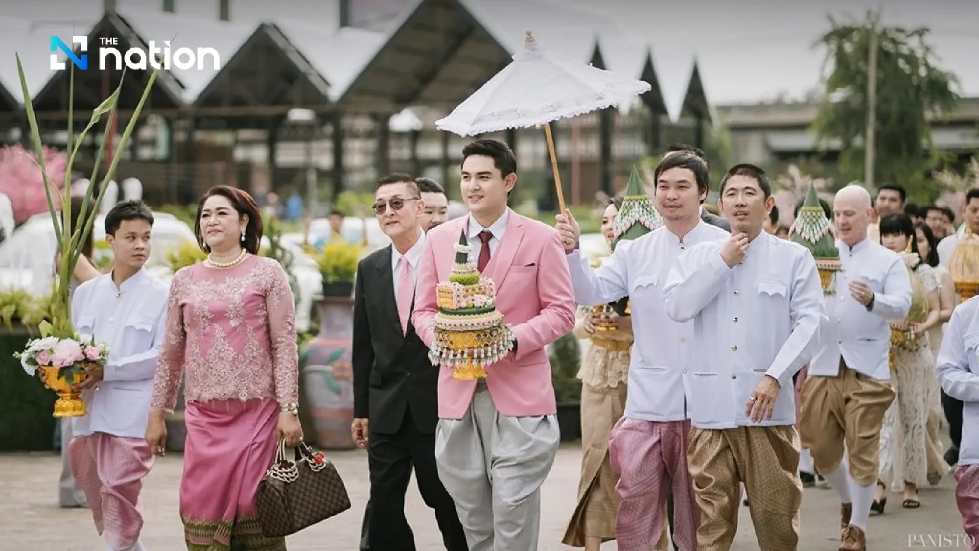 Unique traditions of a Thai wedding