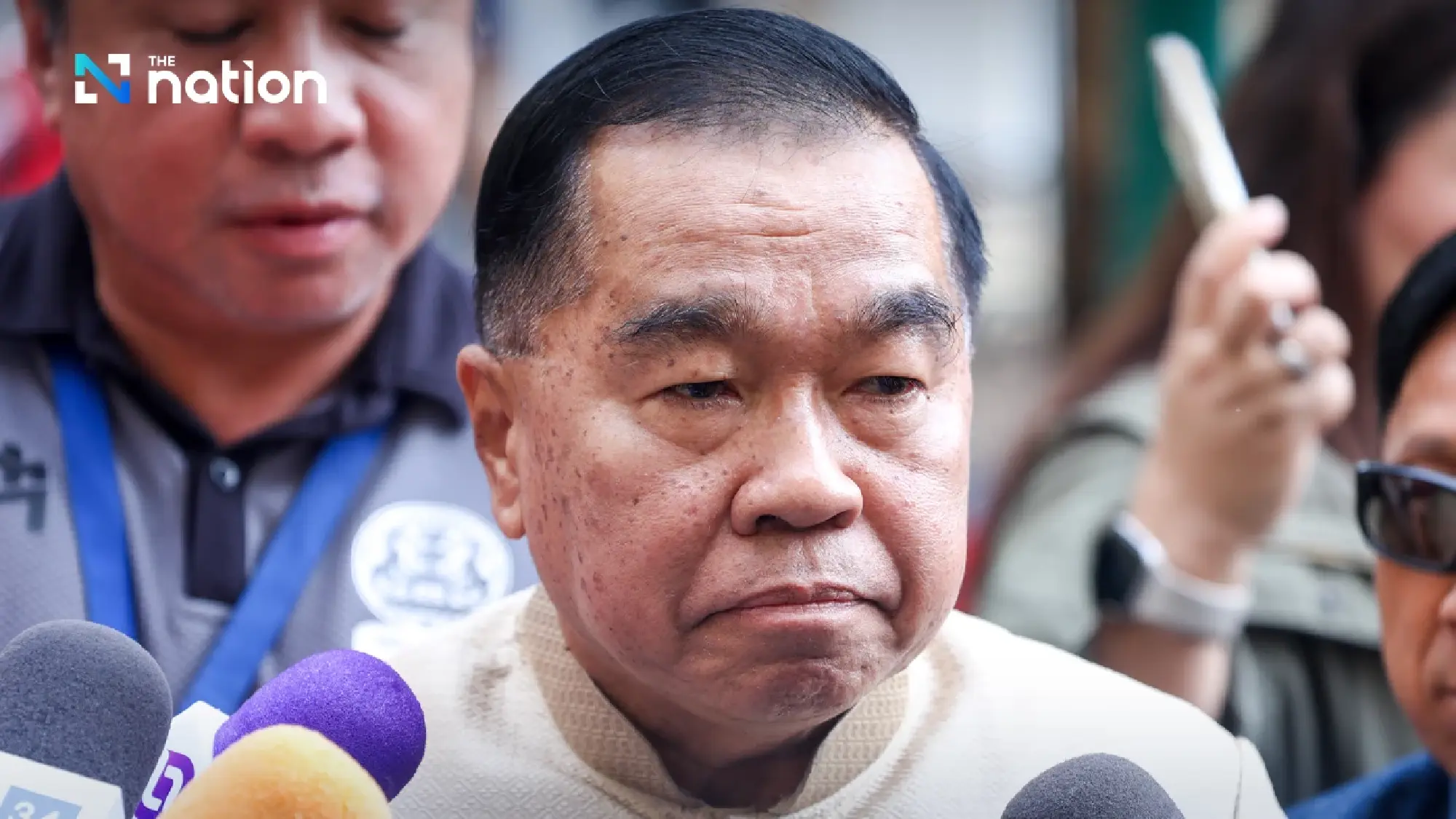 Gen Natthaphon Narkphanit