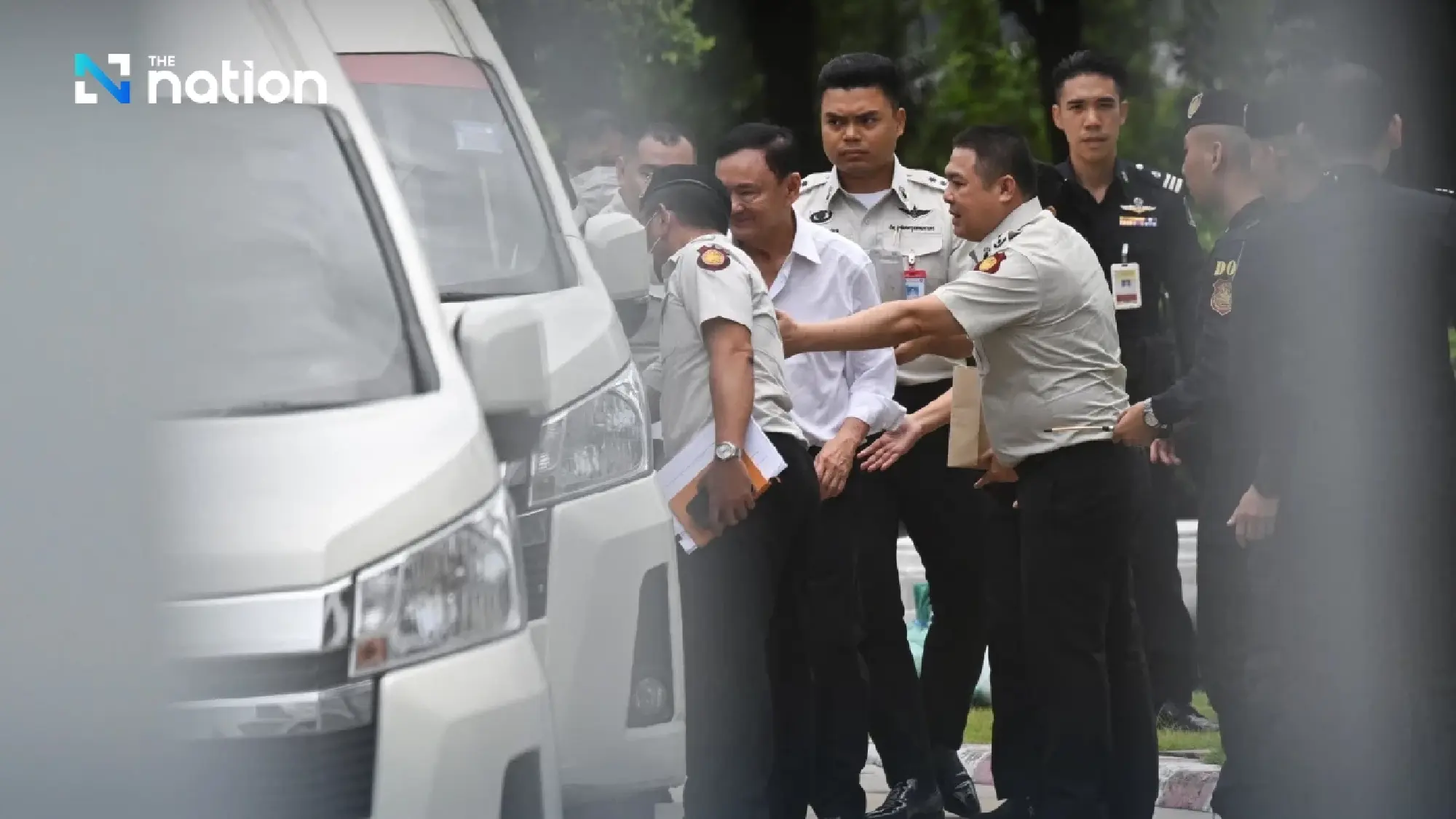 Foreign media closely track Thaksin Shinawatra's return to prison