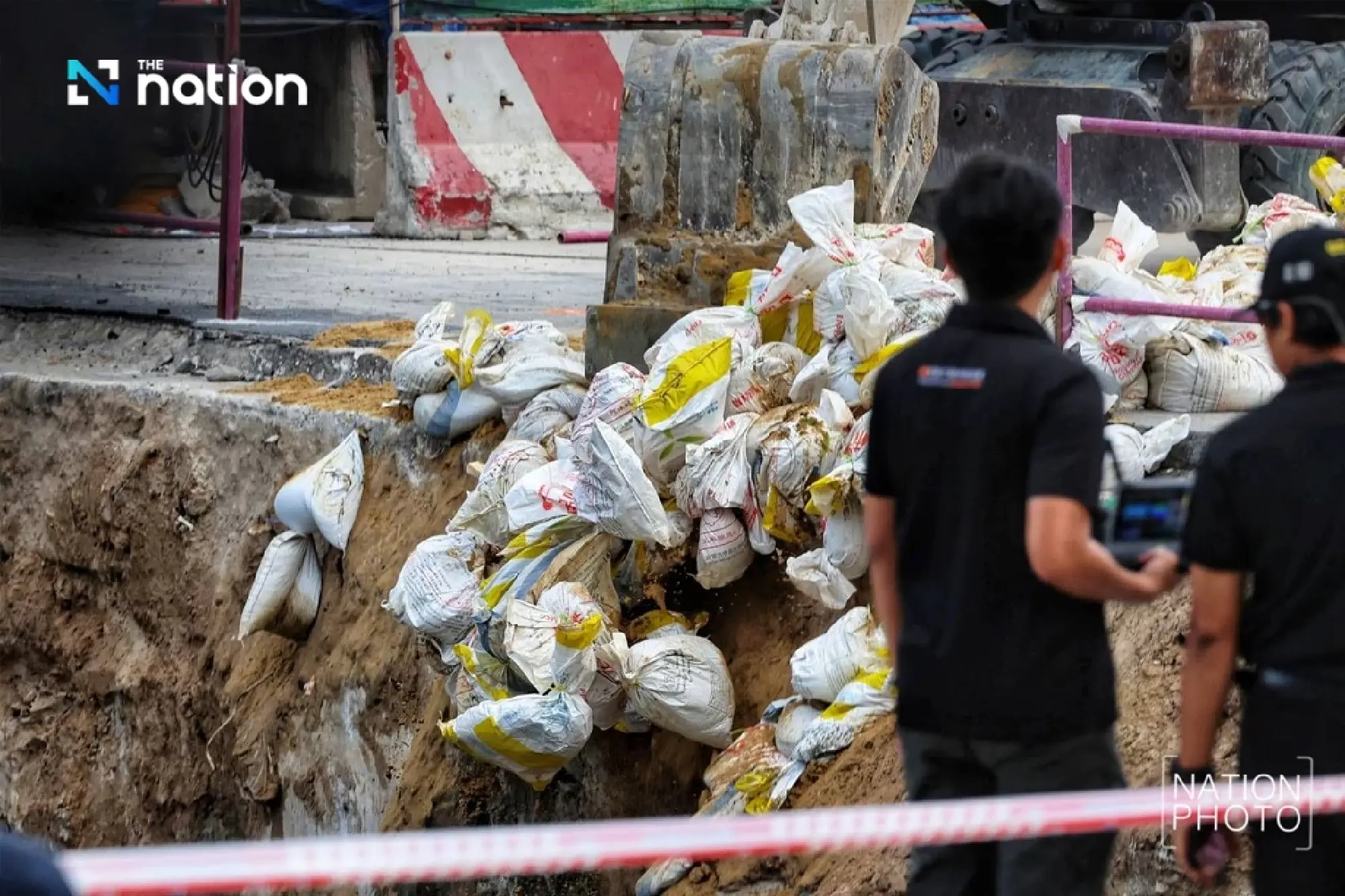 Bangkok Governor reports continued land subsidence at Samsen Police Station, sets plans for prevention