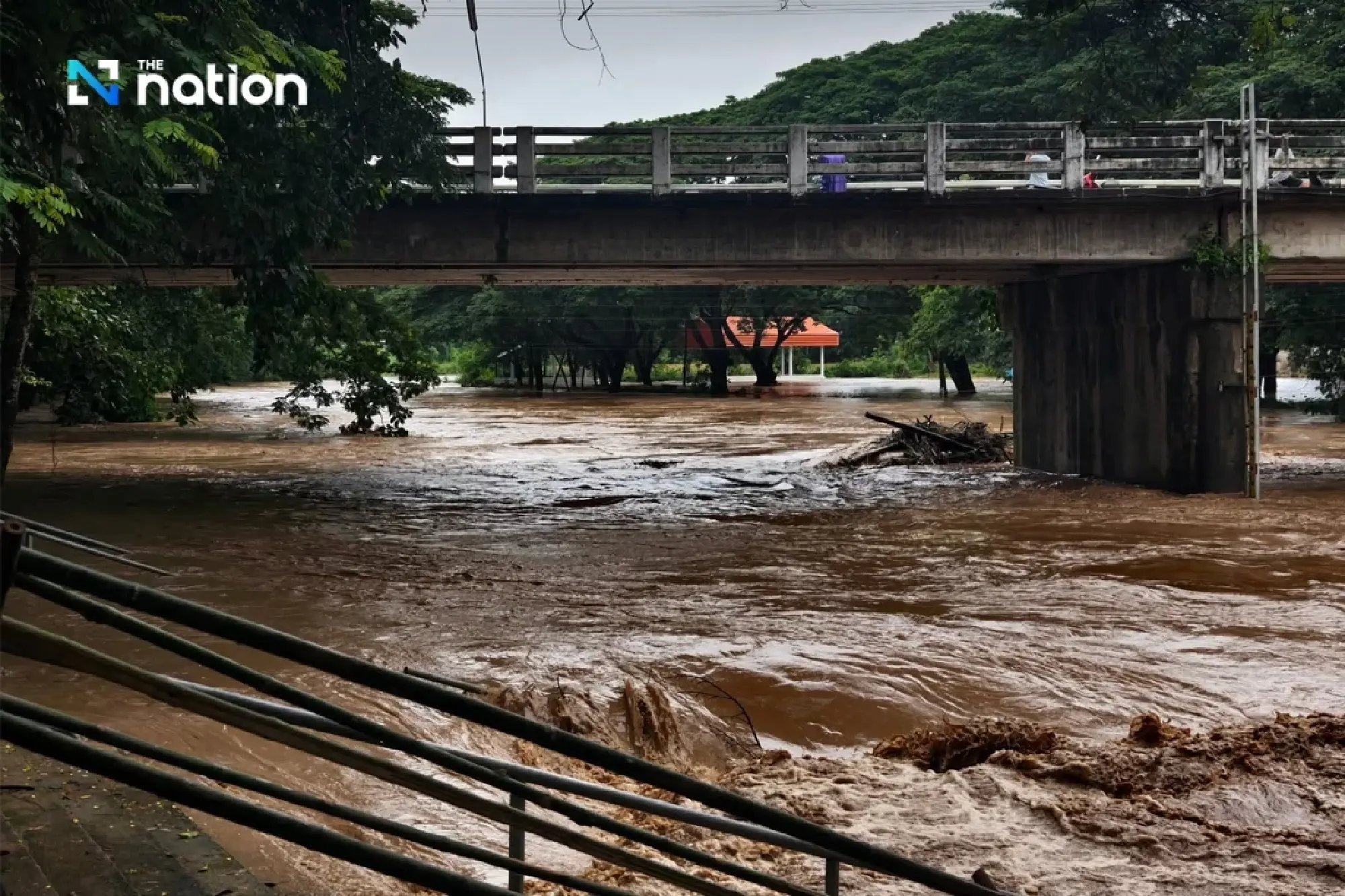 DDPM issues Cell Broadcast warning as Ping River nears banks in Lamphun