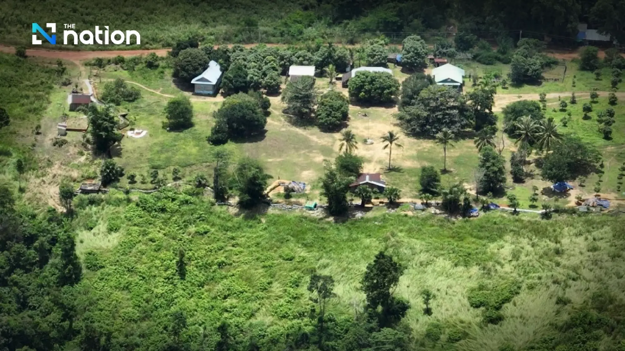 Cambodia agrees to dismantle one house and modify trench in Trat dispute area