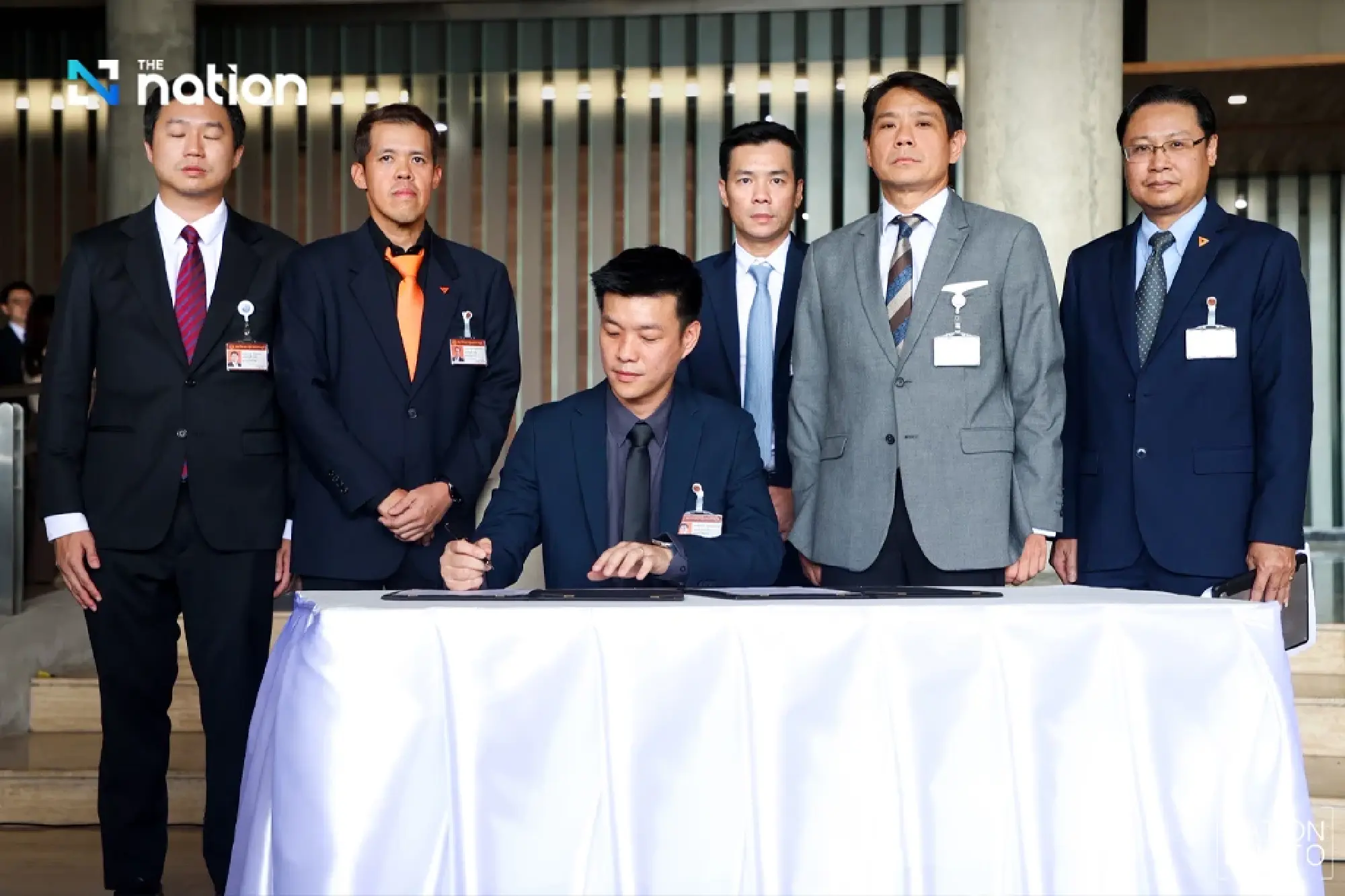 People's Party decides to support Anutin Charnvirakul for PM with Conditions