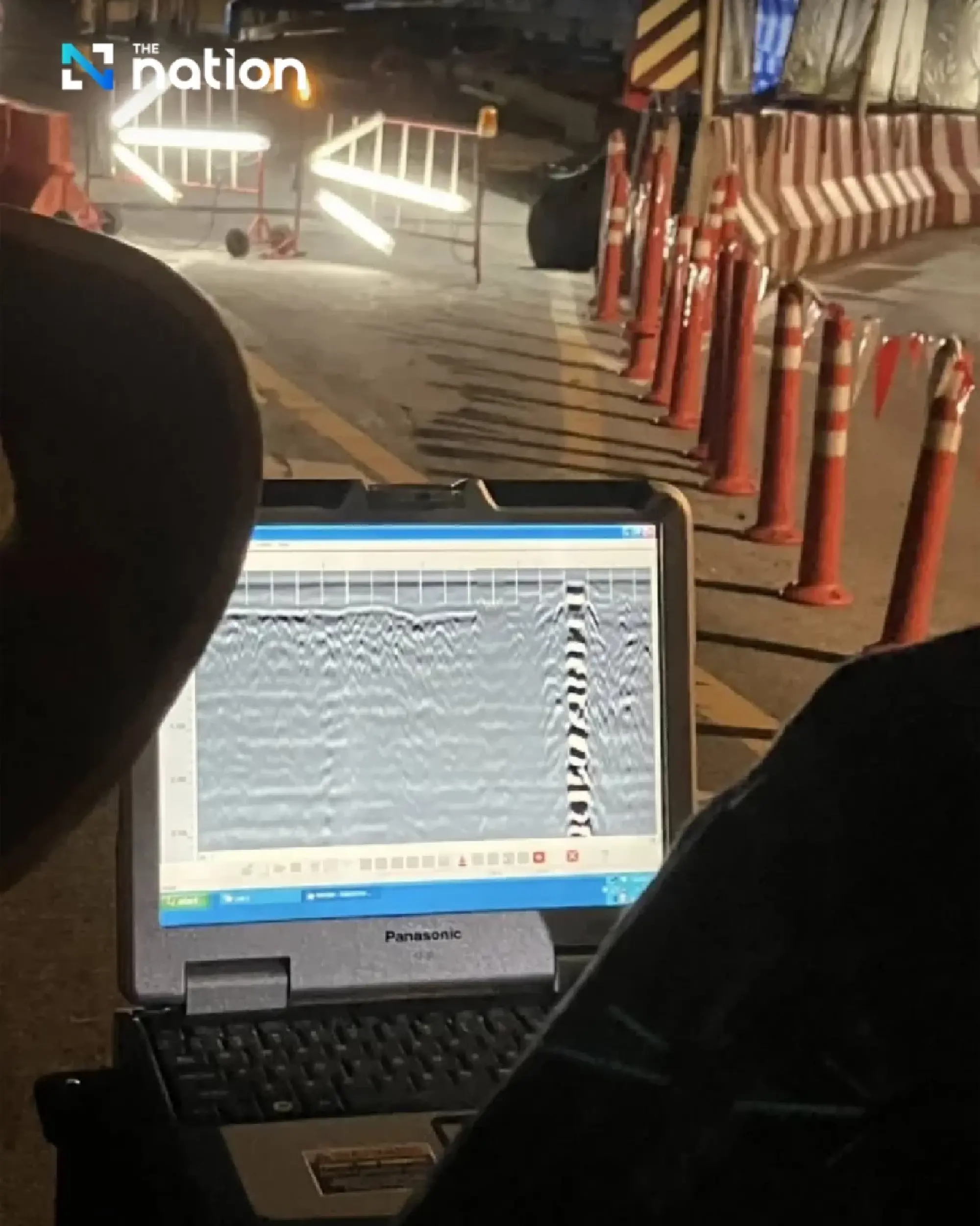 Bangkok officials inspect Sukhothai Road cracks, confirm no structural risk